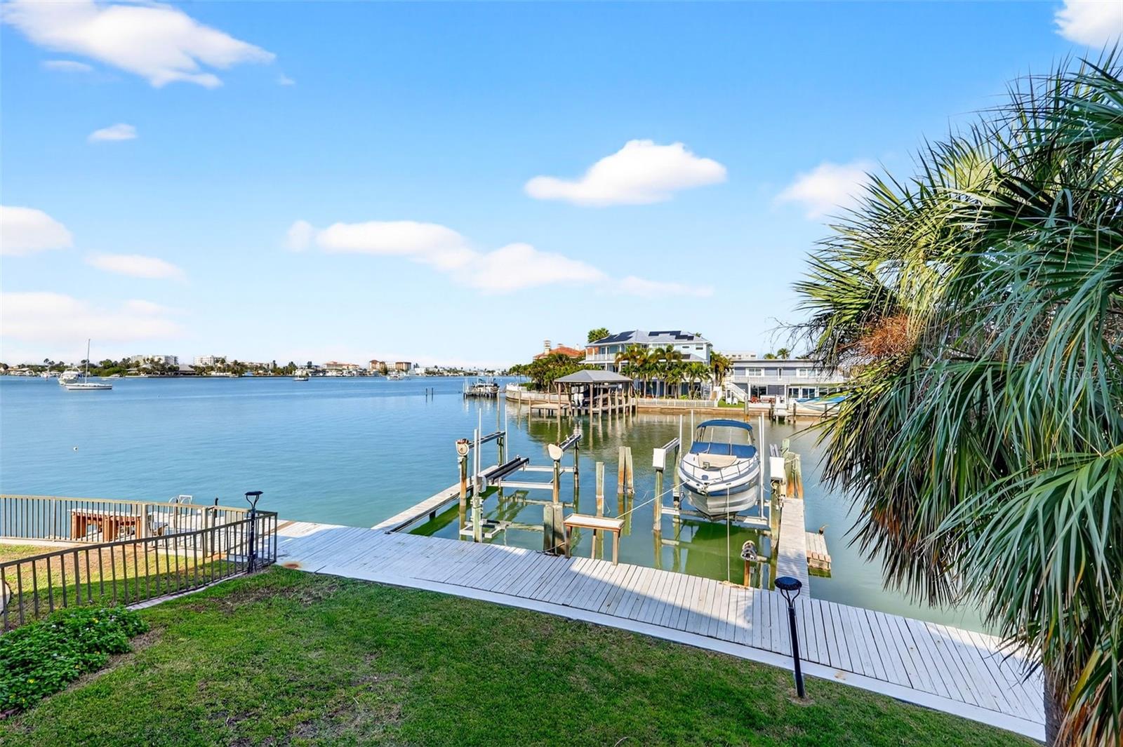 214 Skiff Pt #214 Property Photo 7