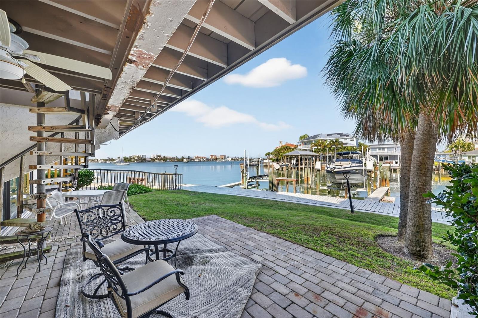 214 Skiff Pt #214 Property Photo 37