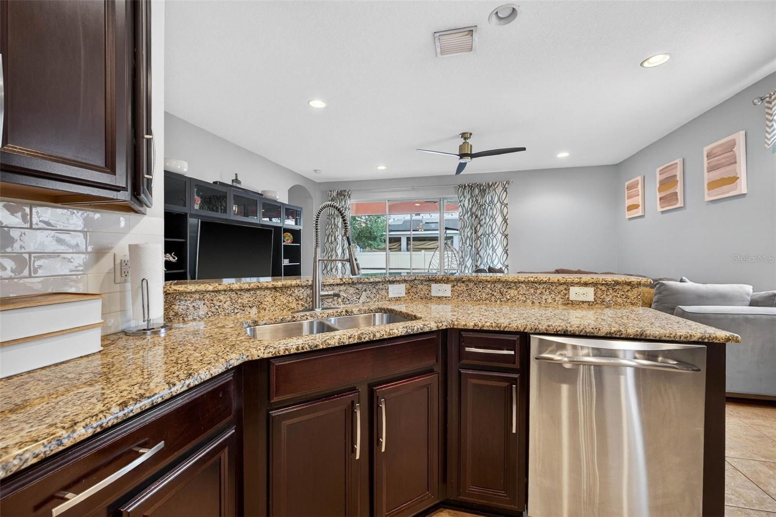 11403 Camden Yard Ln Property Photo 10