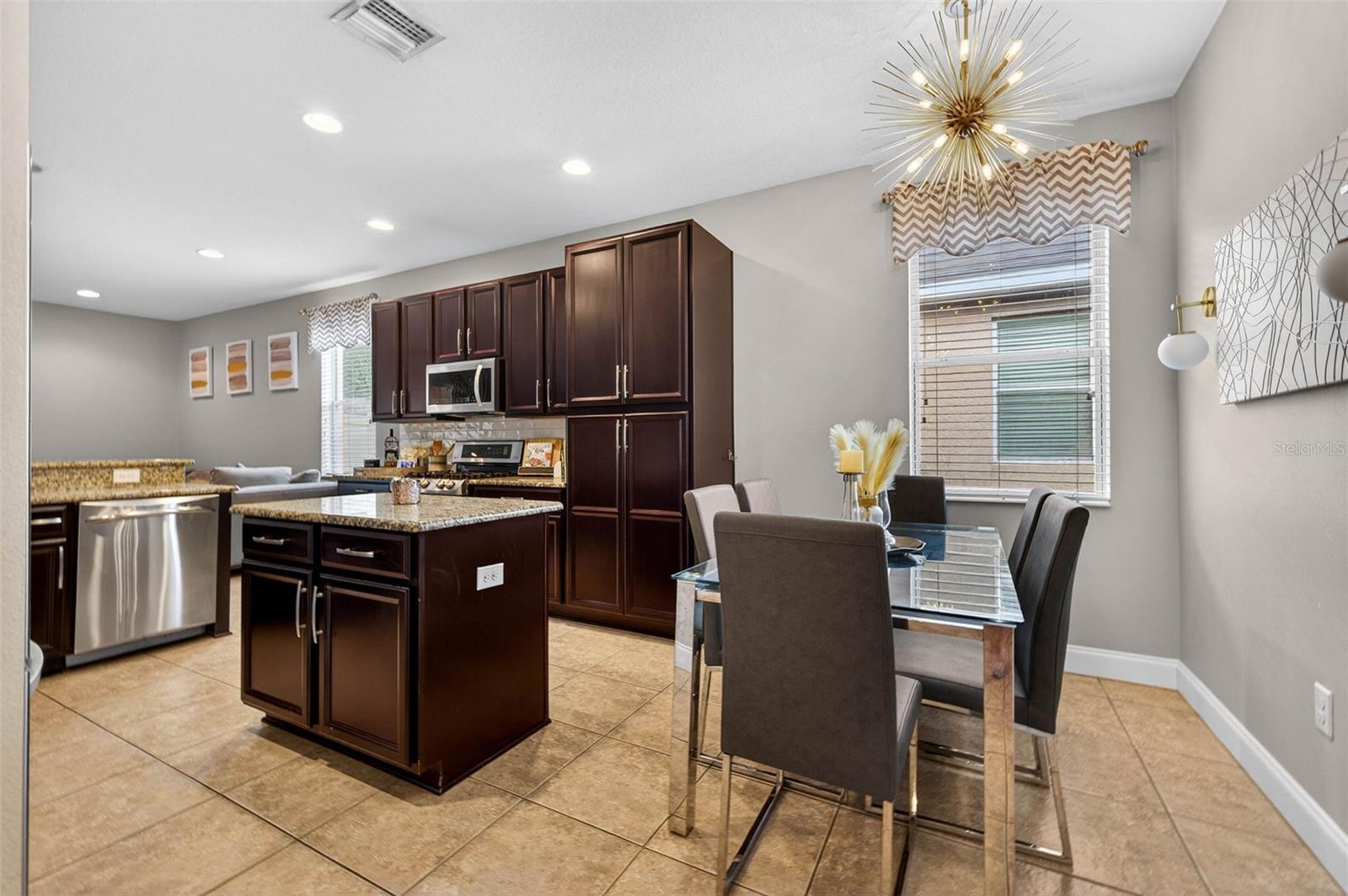 11403 Camden Yard Ln Property Photo 13