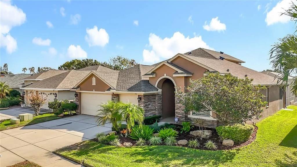 4961 W Breeze Cir Property Photo 3