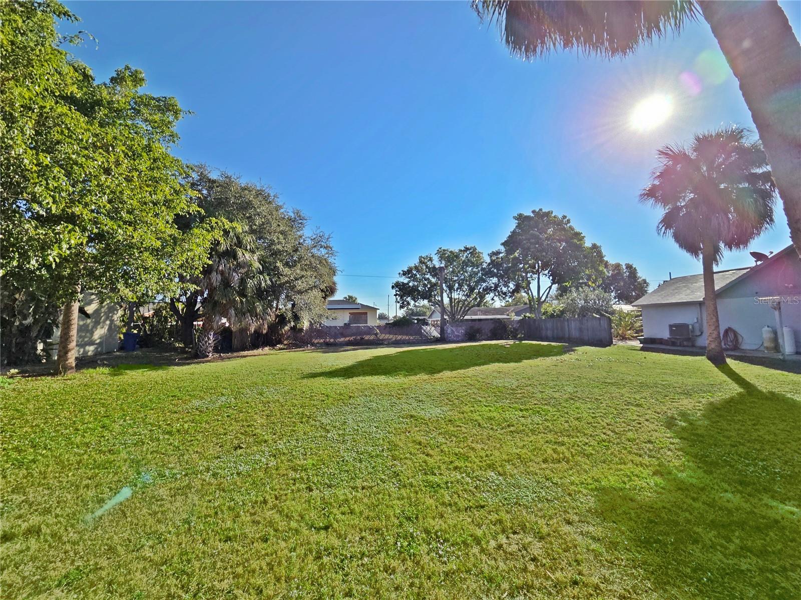 6225 Flamingo Dr Property Photo 4