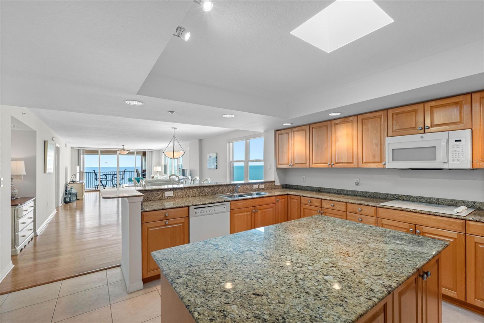 16326 Gulf Blvd #510 Property Photo 7