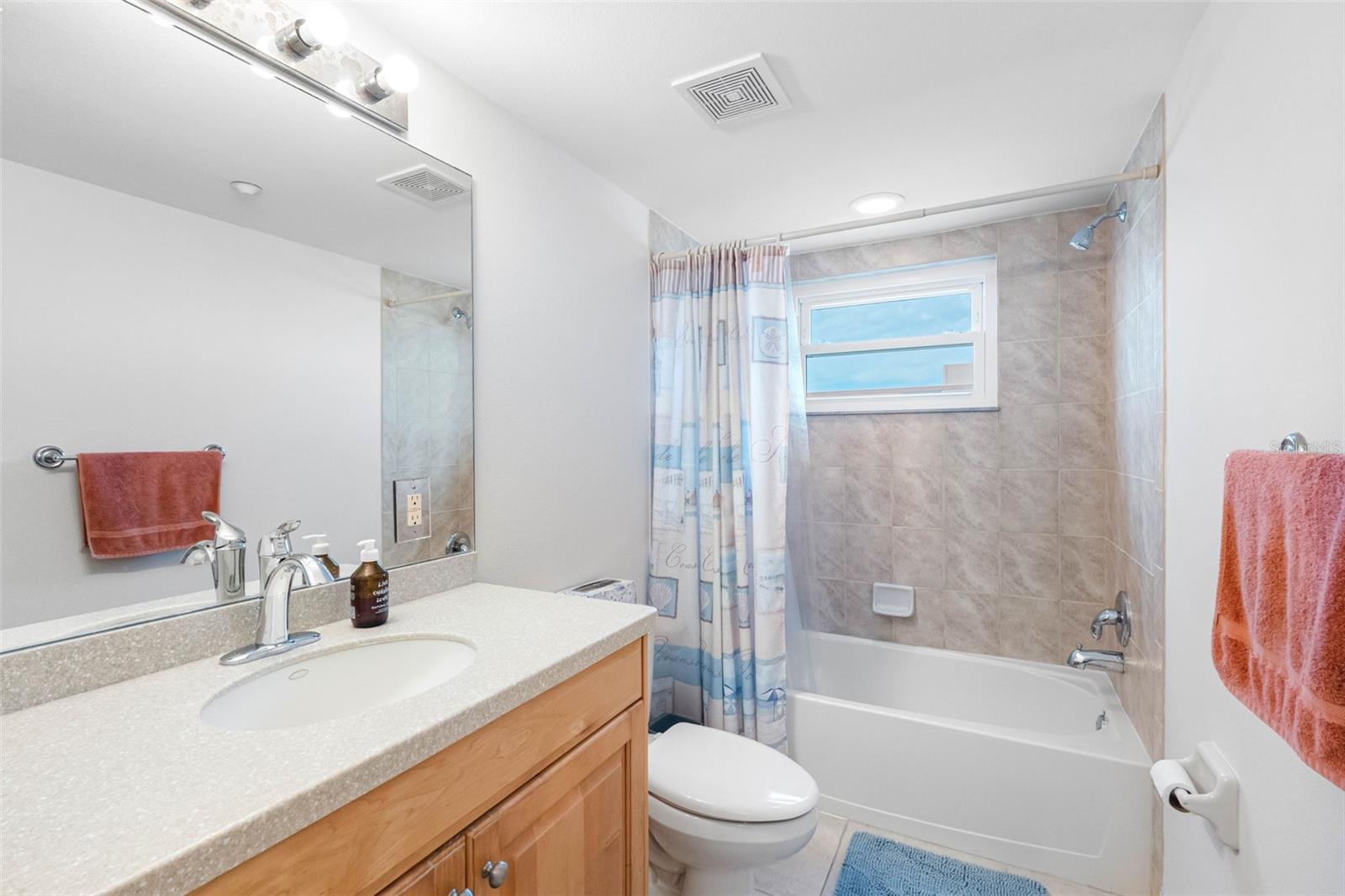 16326 Gulf Blvd #510 Property Photo 23