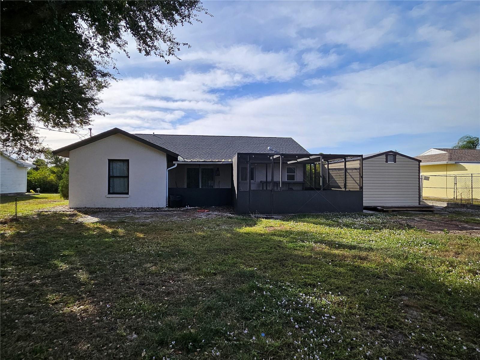 6224 Shasta St Property Photo 7