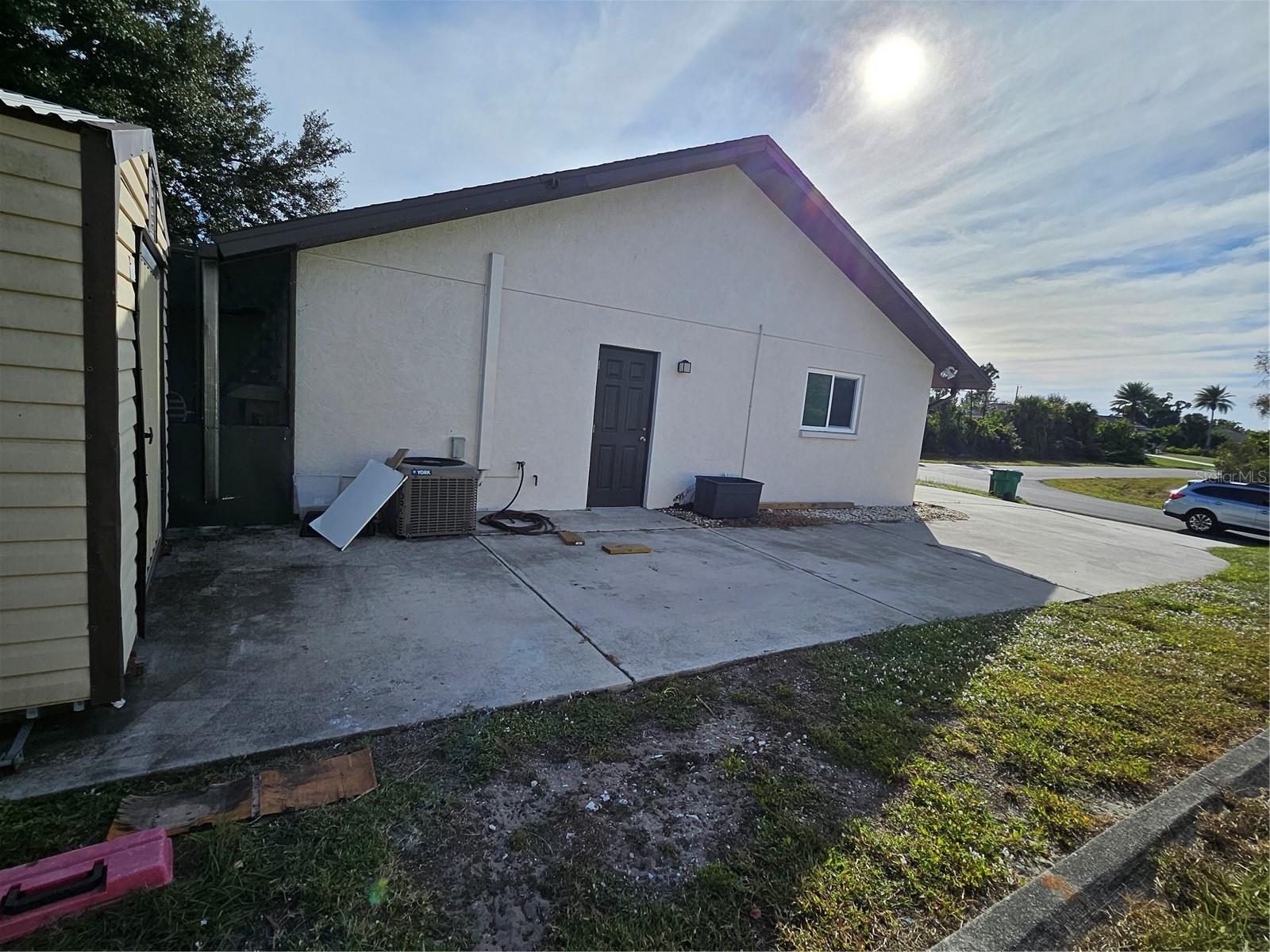 6224 Shasta St Property Photo 14