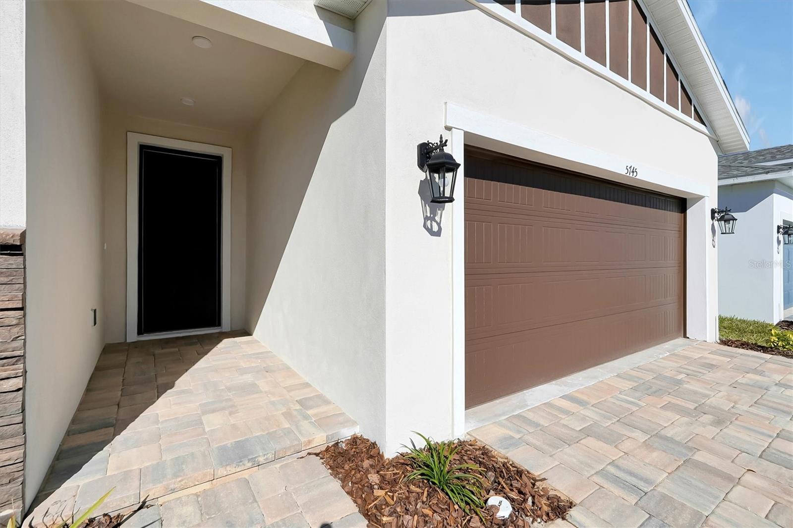 5745 Wallis Ln Property Photo 4