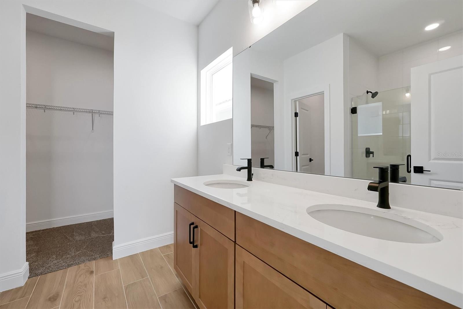 5745 Wallis Ln Property Photo 24