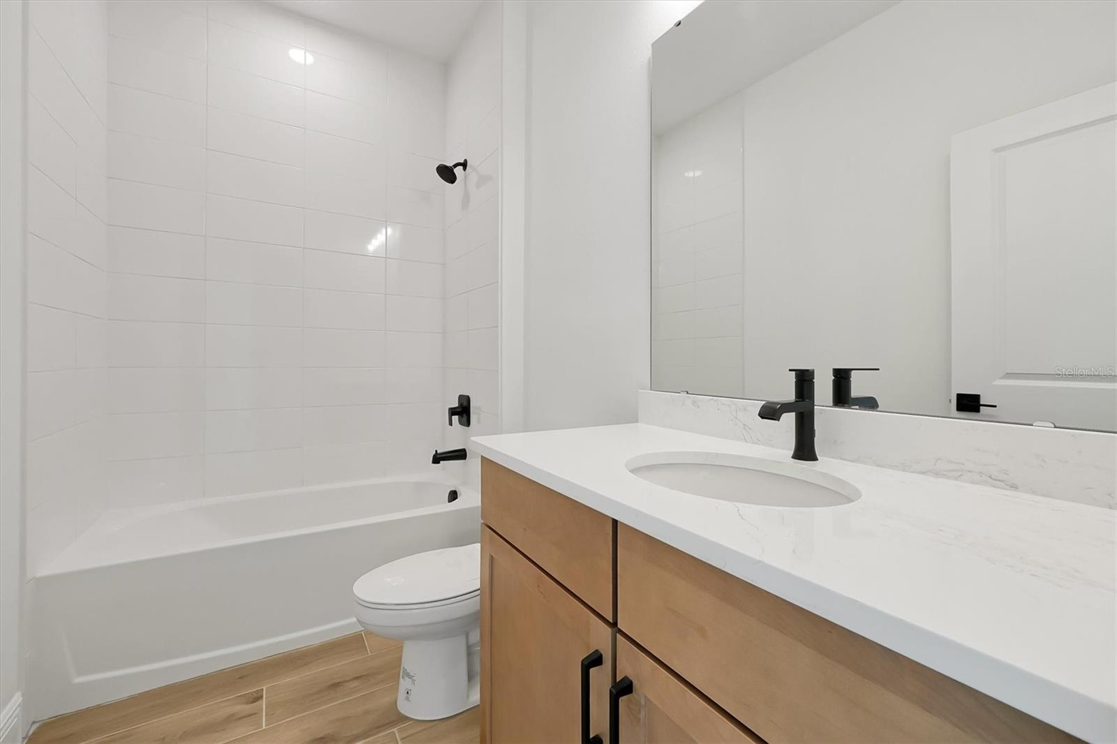 5745 Wallis Ln Property Photo 37