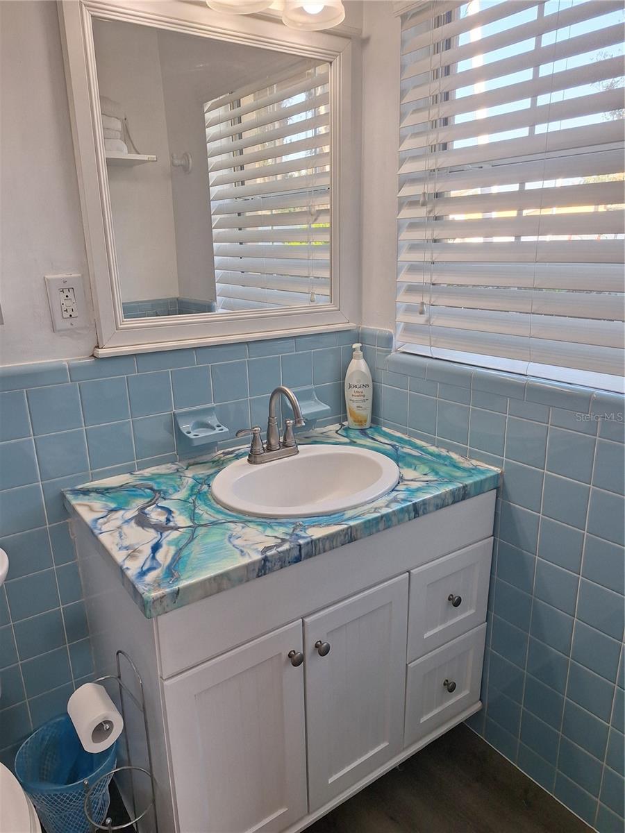 1202 S Keene Rd Property Photo 11
