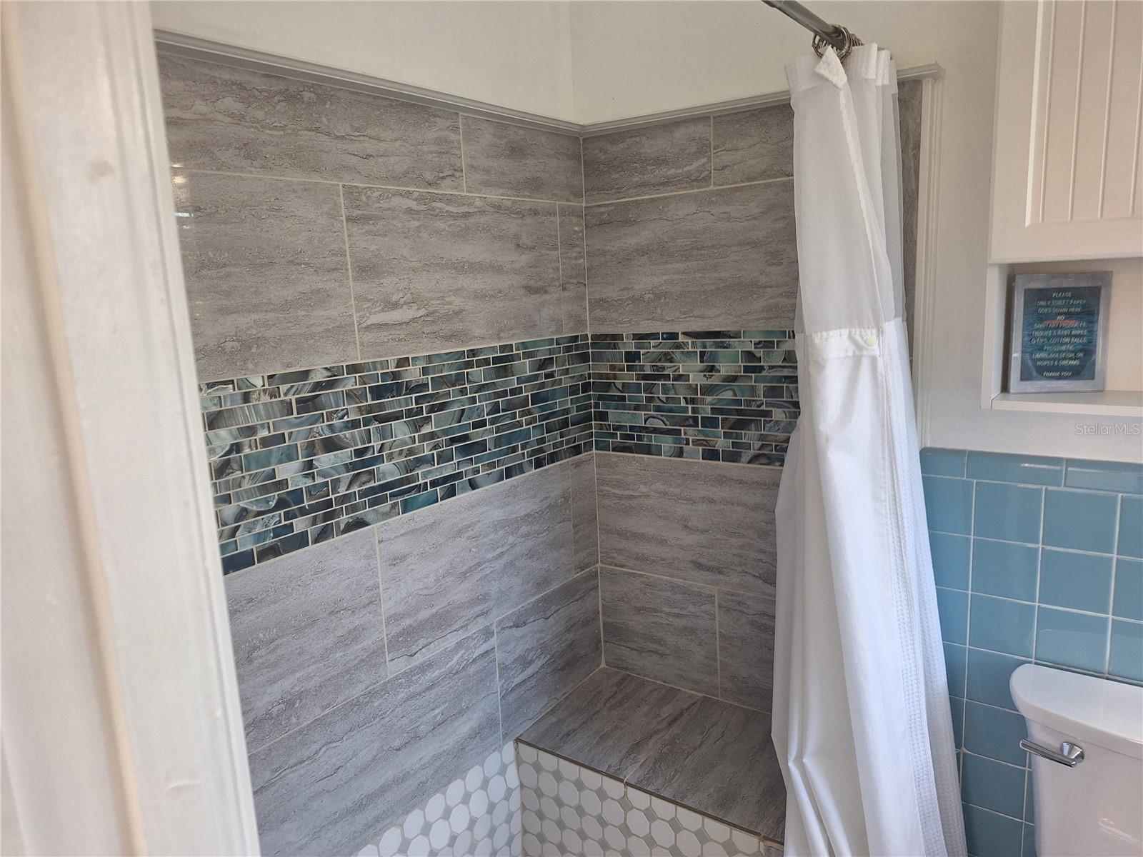 1202 S Keene Rd Property Photo 12