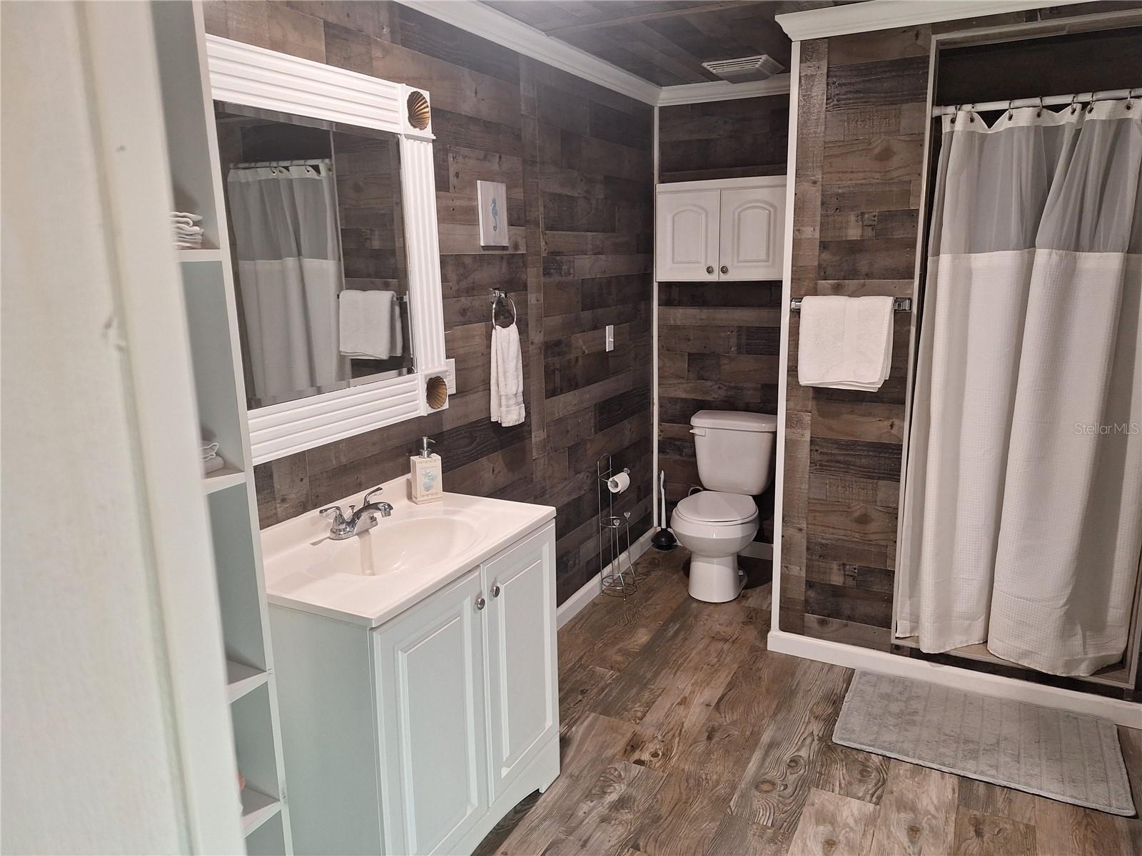 1202 S Keene Rd Property Photo 30