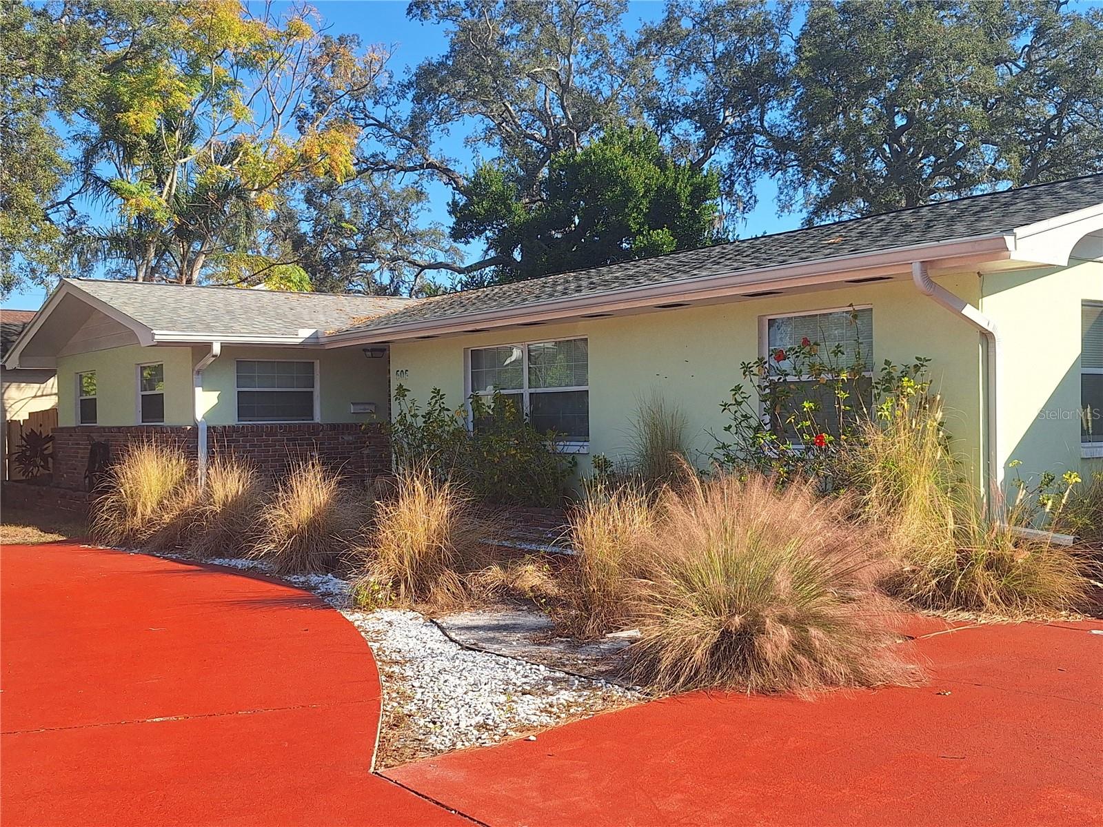505 N Highland Ave Property Photo 1