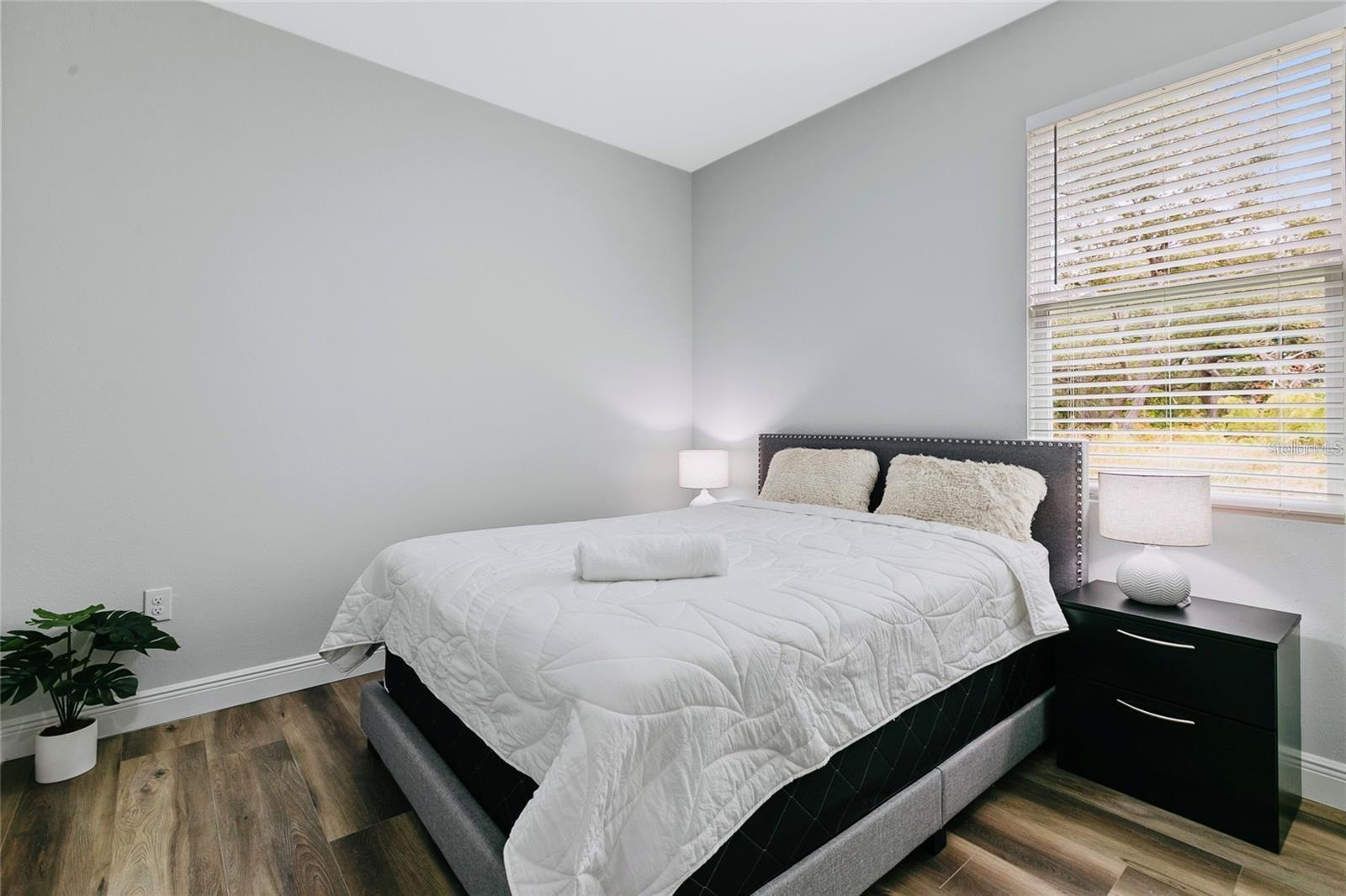 16451 Strauss Ave Property Photo 24