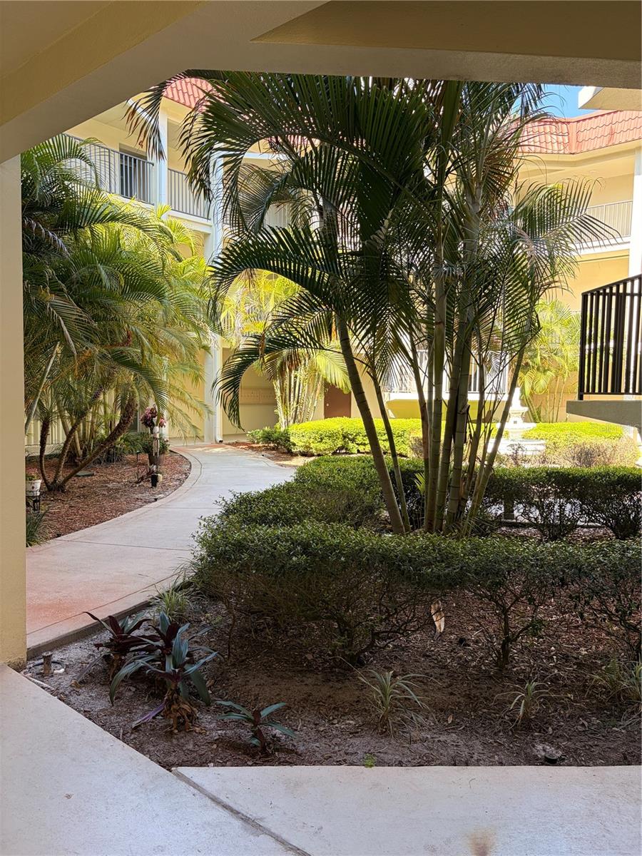 2700 Bayshore Blvd #2105 Property Photo 4