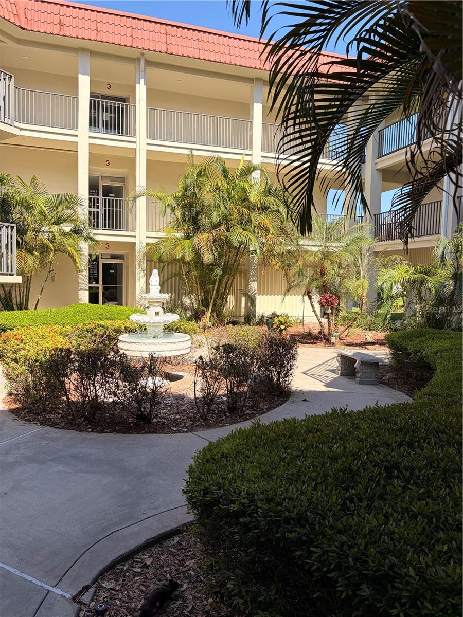 2700 Bayshore Blvd #2105 Property Photo 5