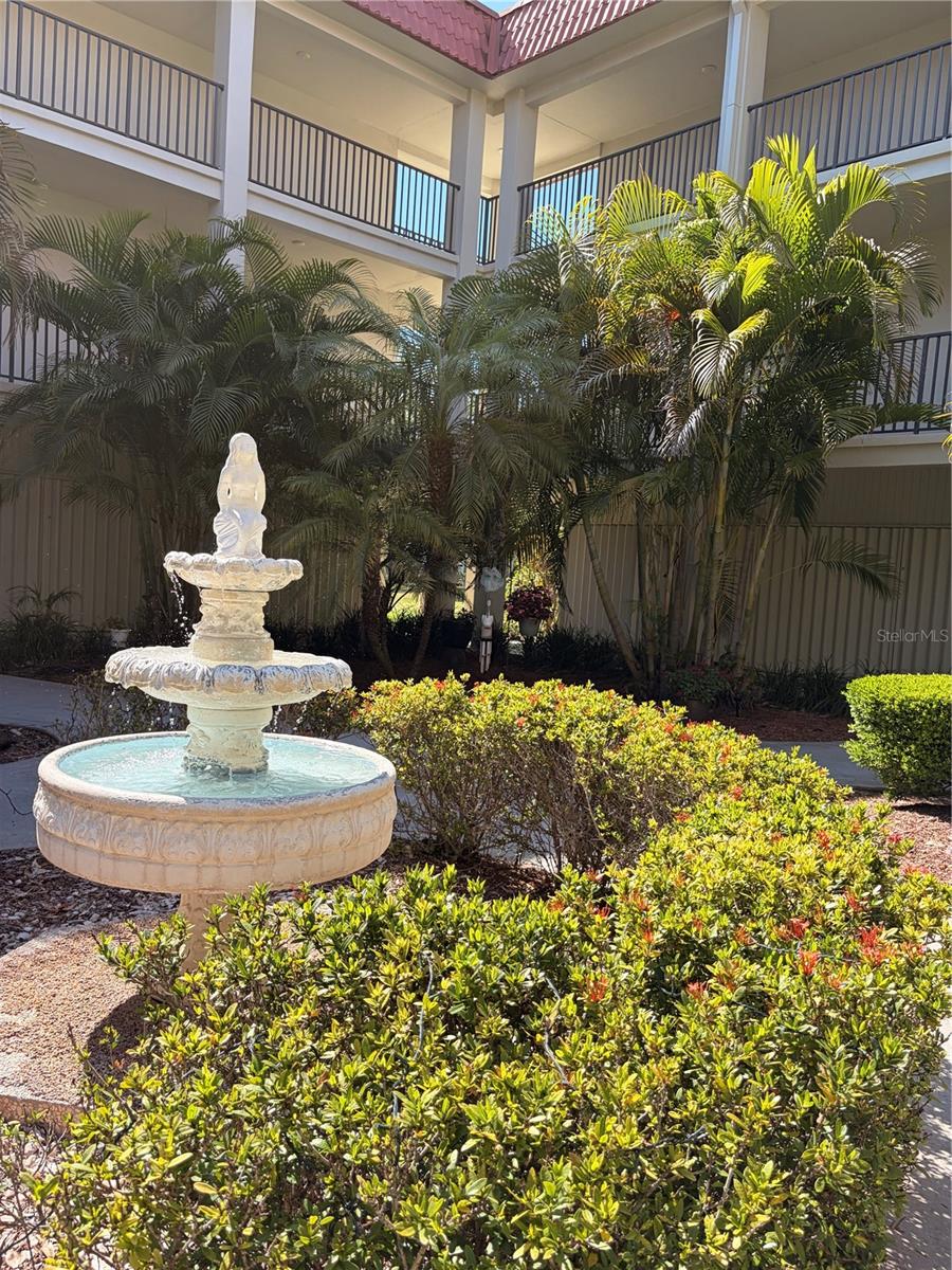 2700 Bayshore Blvd #2105 Property Photo 6