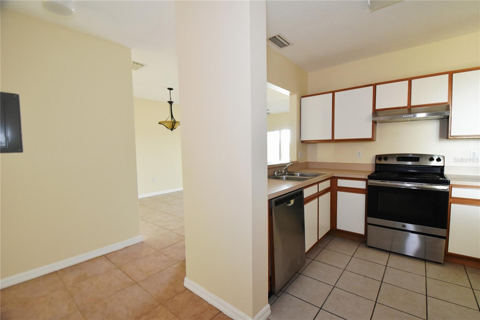 9612 Seadale Ct #201 Property Photo 3