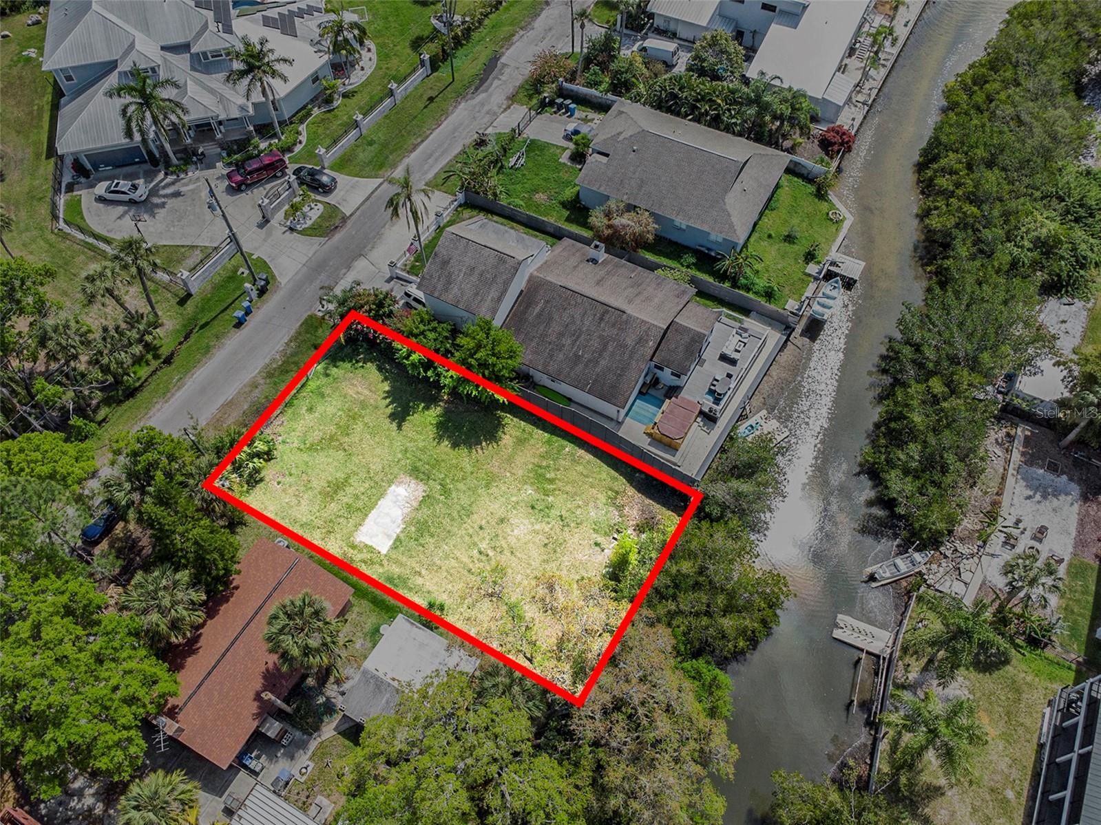 7406 Bay Dr Property Photo 1