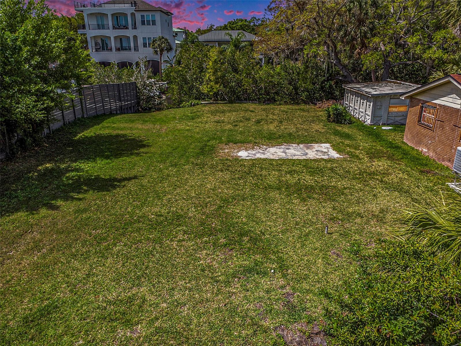 7406 Bay Dr Property Photo 3