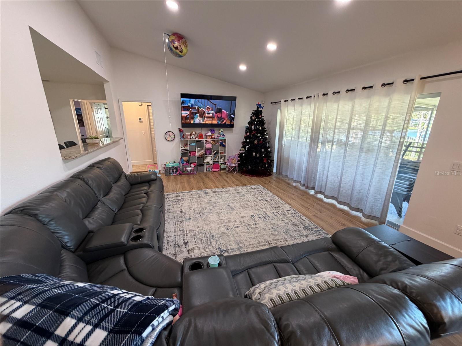 17512 Brandywine Dr Property Photo 4
