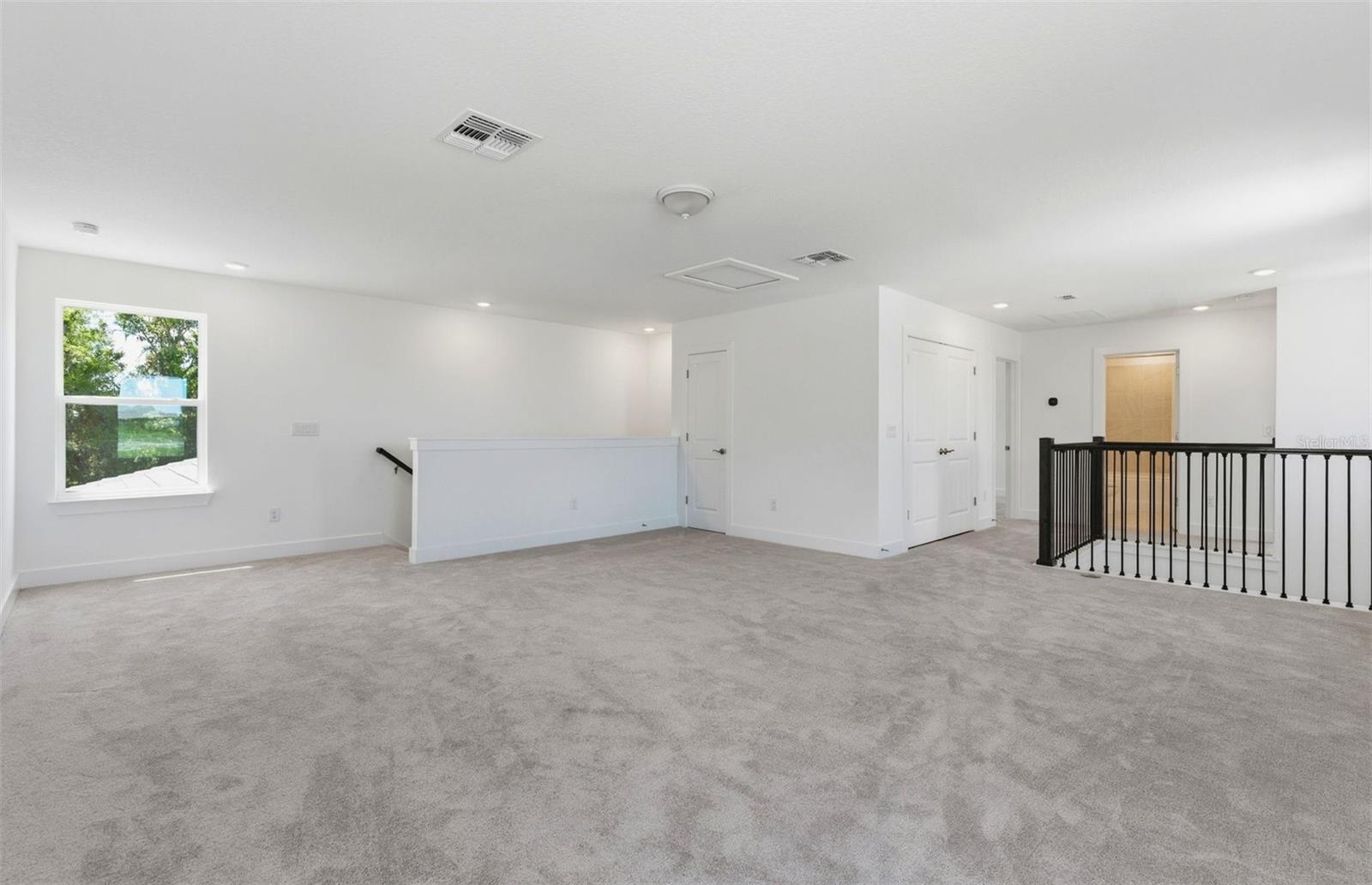 1662 Shields Pt Property Photo 16