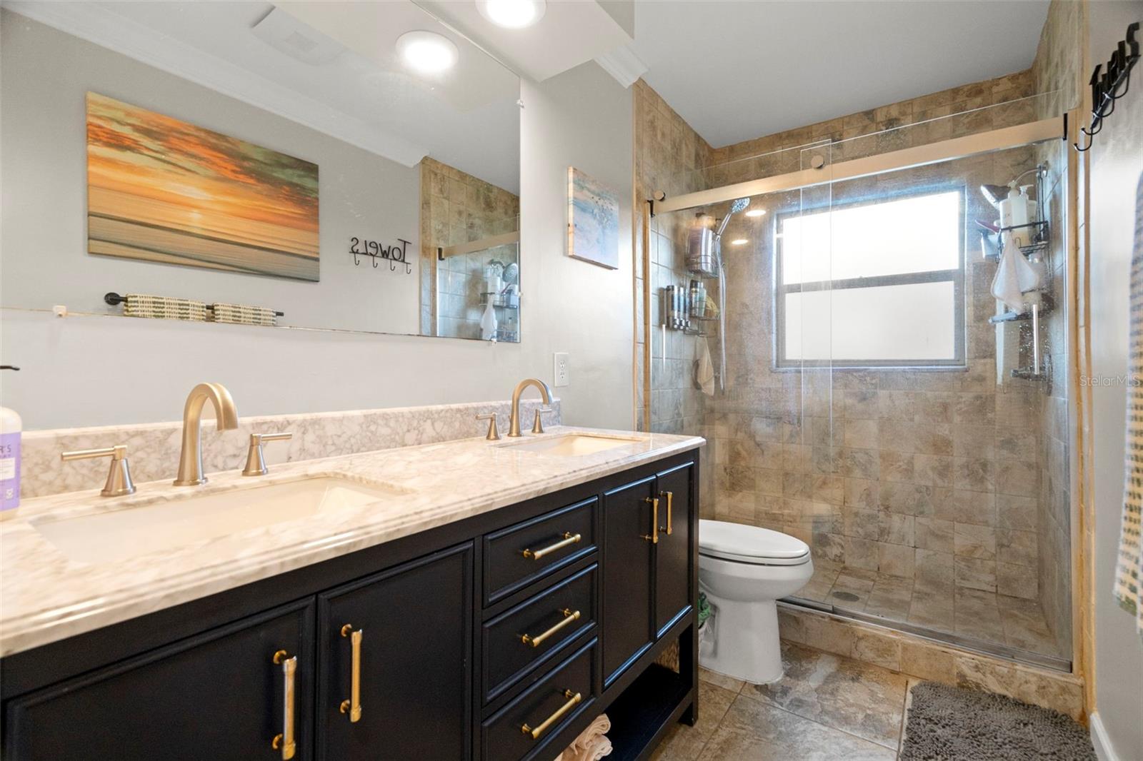 2288 Edythe Dr Property Photo 24