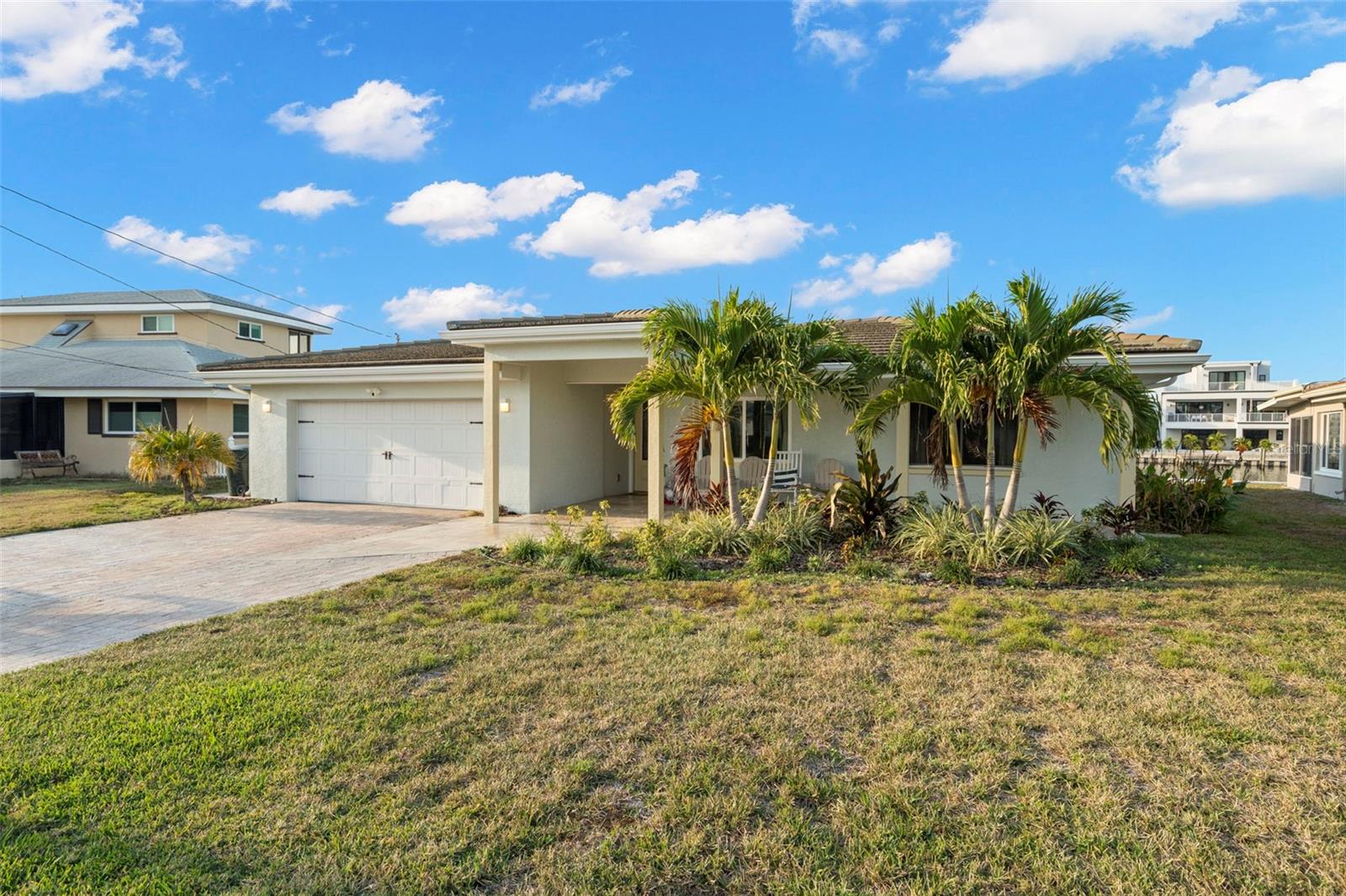 2288 Edythe Dr Property Photo 35