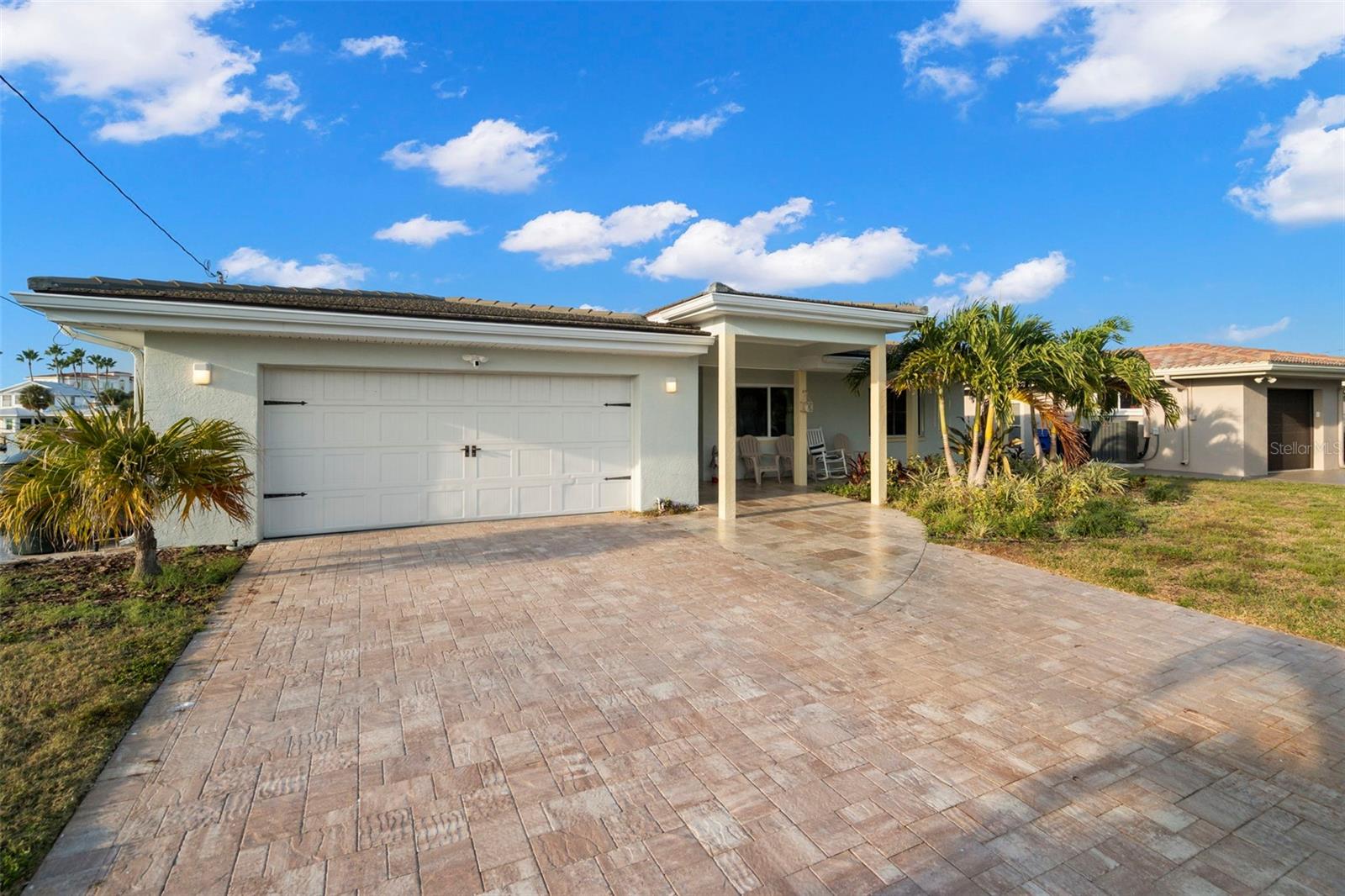 2288 Edythe Dr Property Photo 36