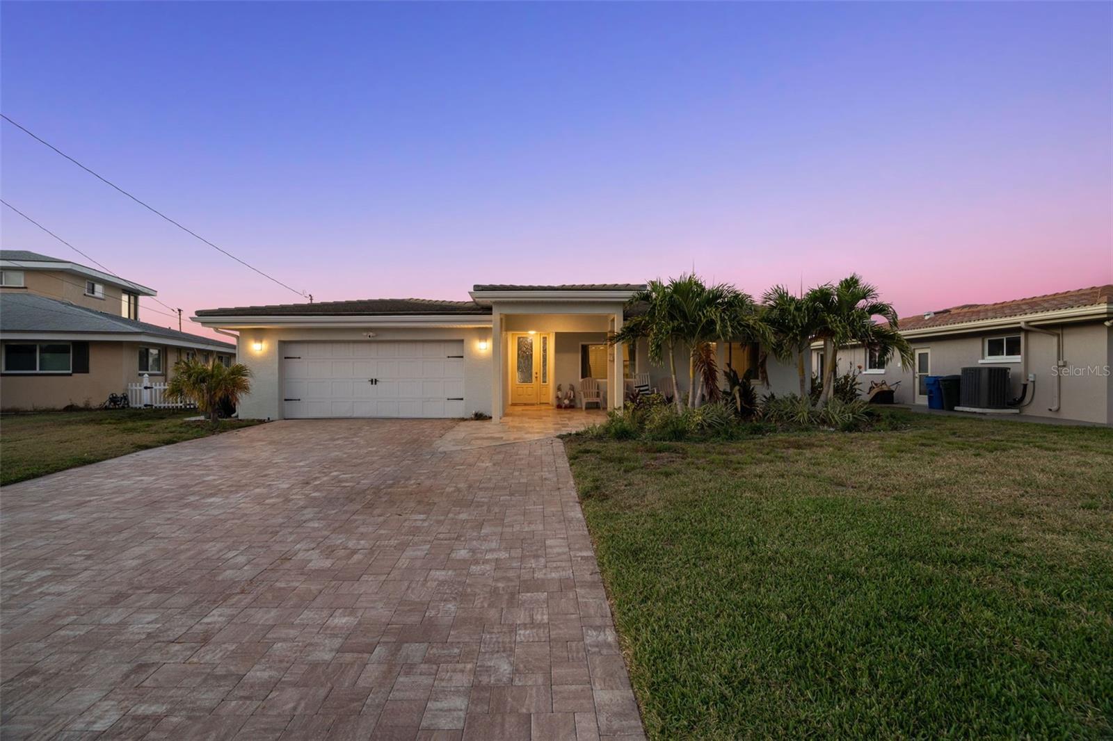2288 Edythe Dr Property Photo 53