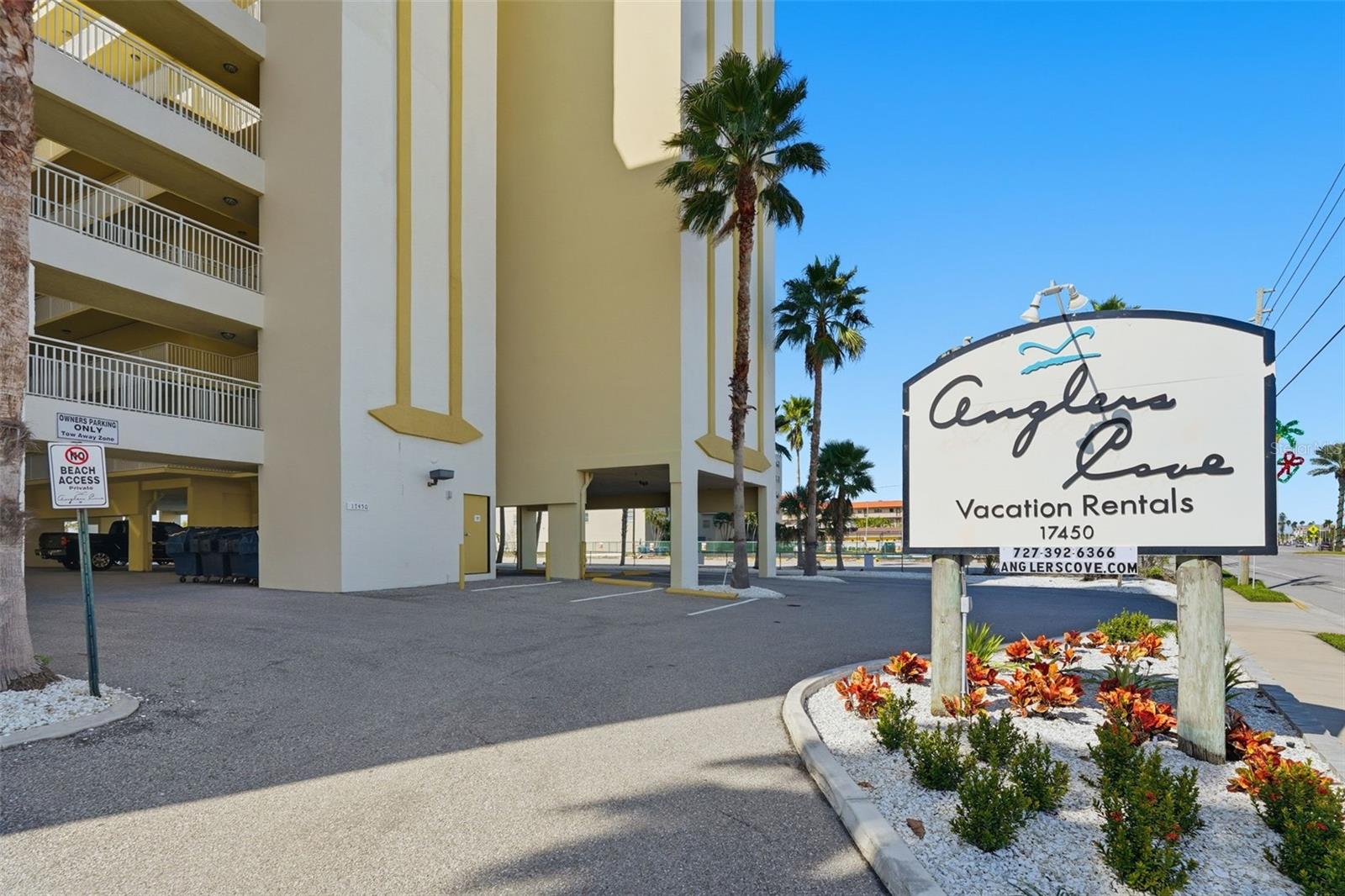 17450 GULF BLVD #104 Property Photo 1
