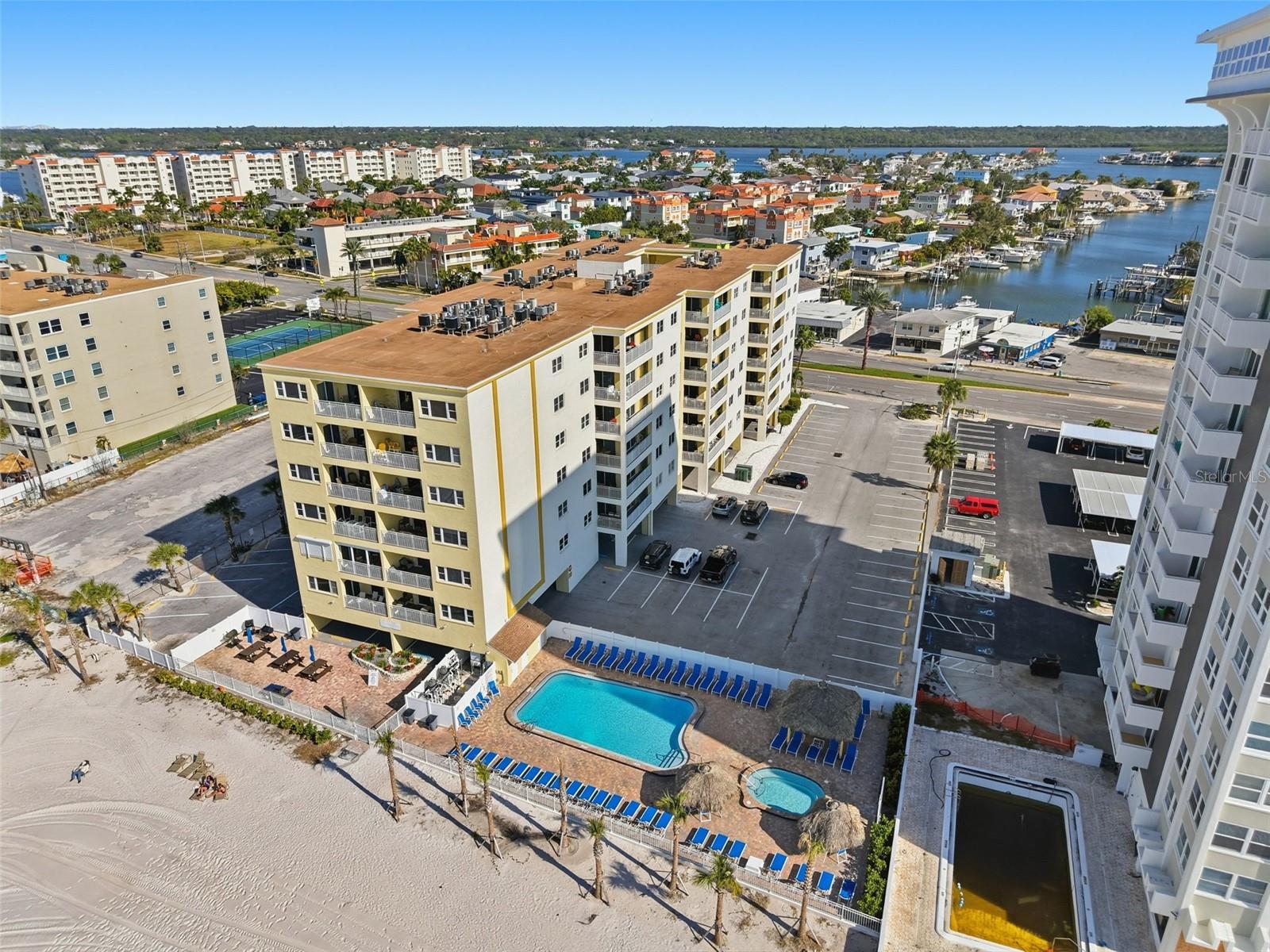 17450 Gulf Blvd #104 Property Photo 3