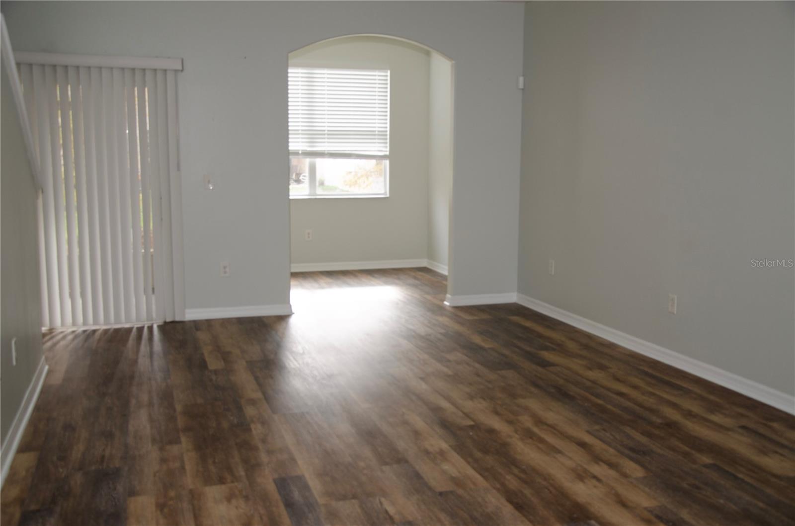 30352 Elderwood Dr Property Photo 6