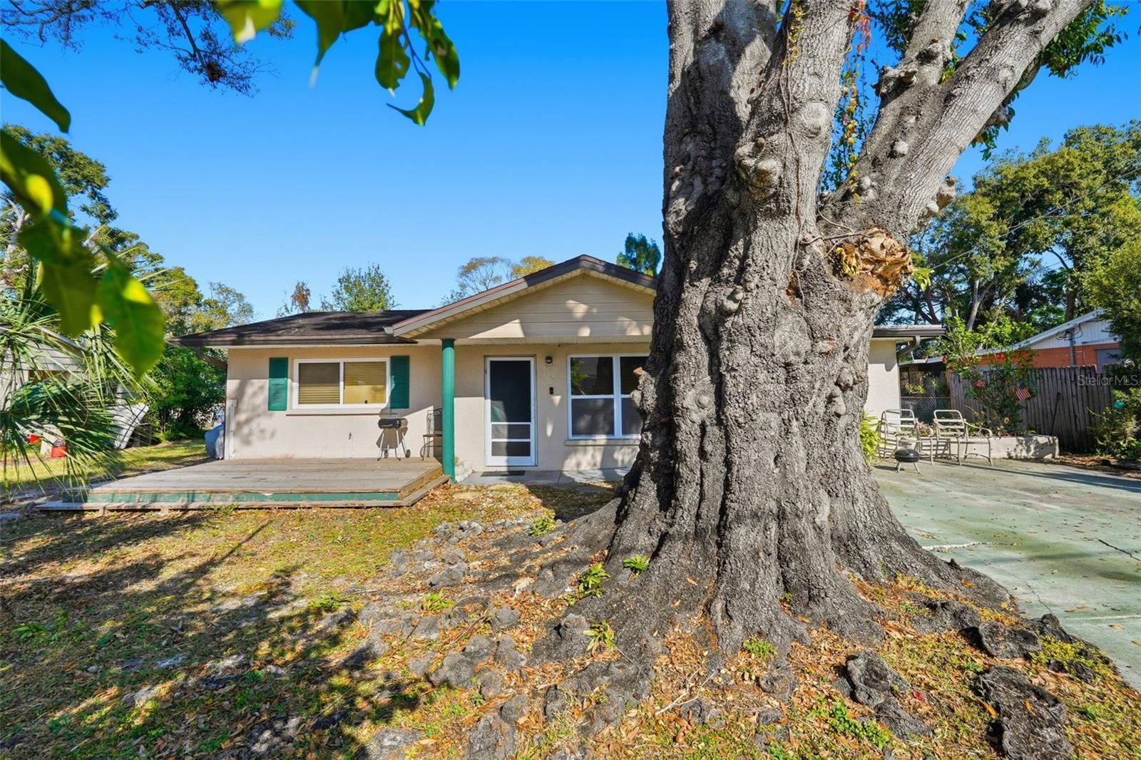 1619 Suponic Ave Property Photo 5