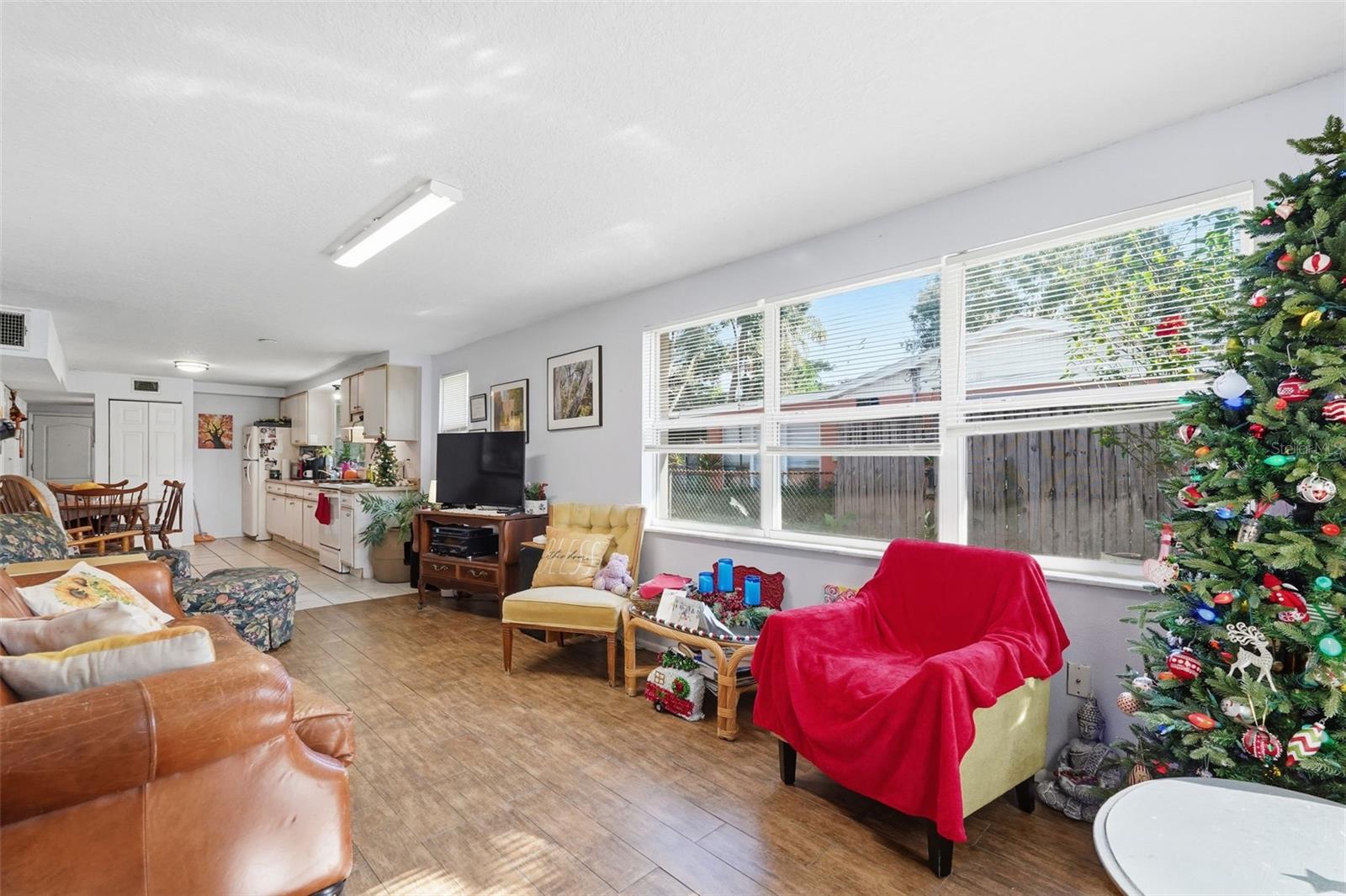 1619 Suponic Ave Property Photo 8