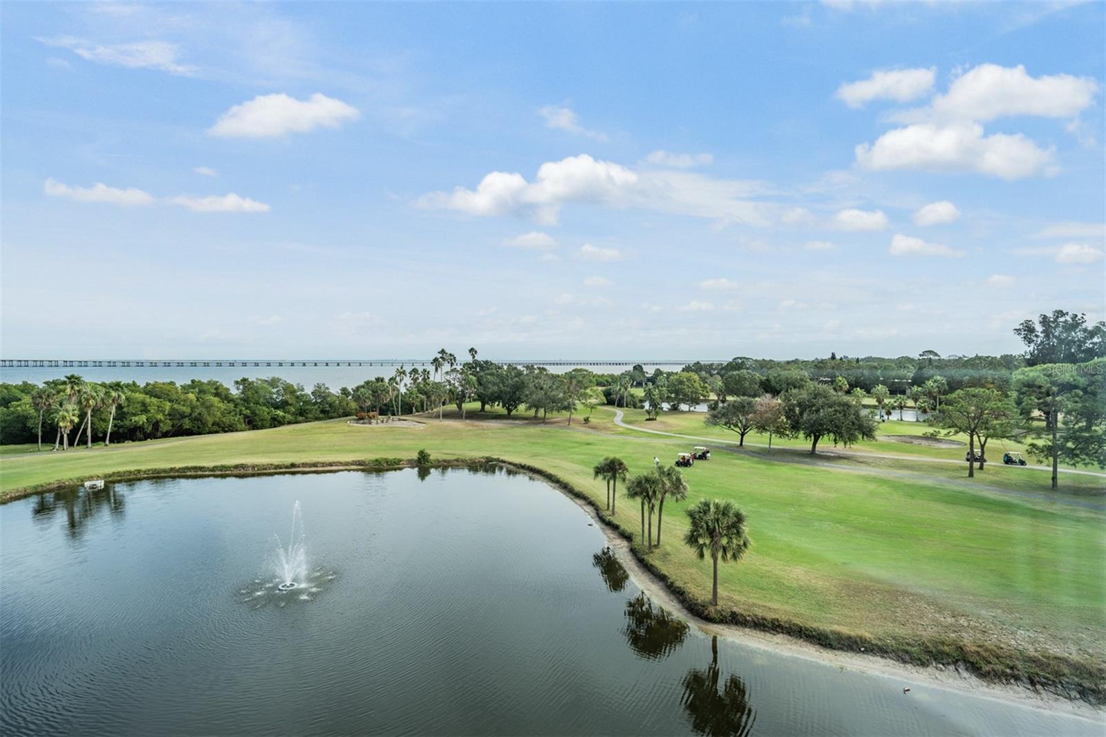 2620 COVE CAY DR #601