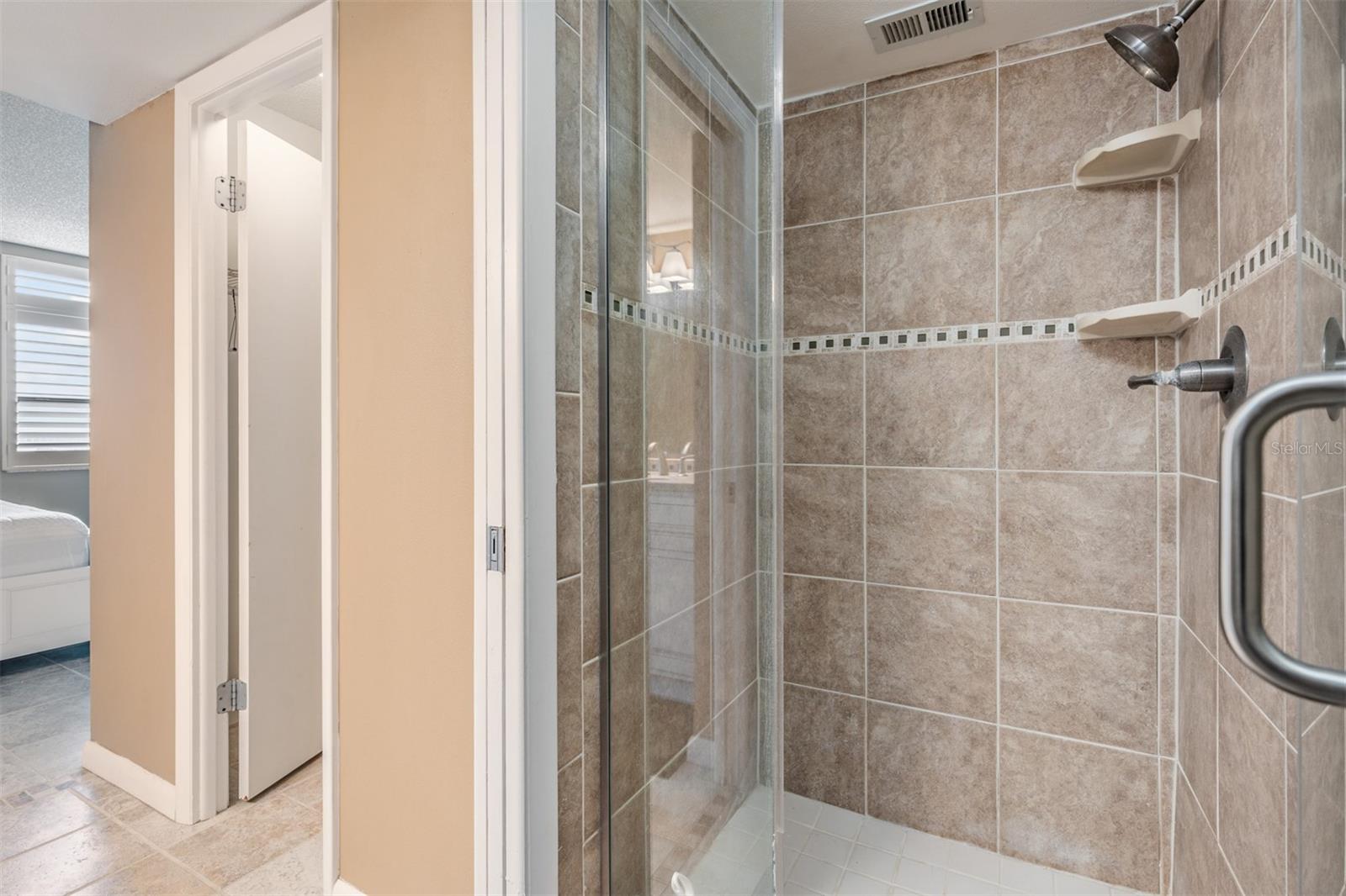2620 Cove Cay Dr #601 Property Photo 20