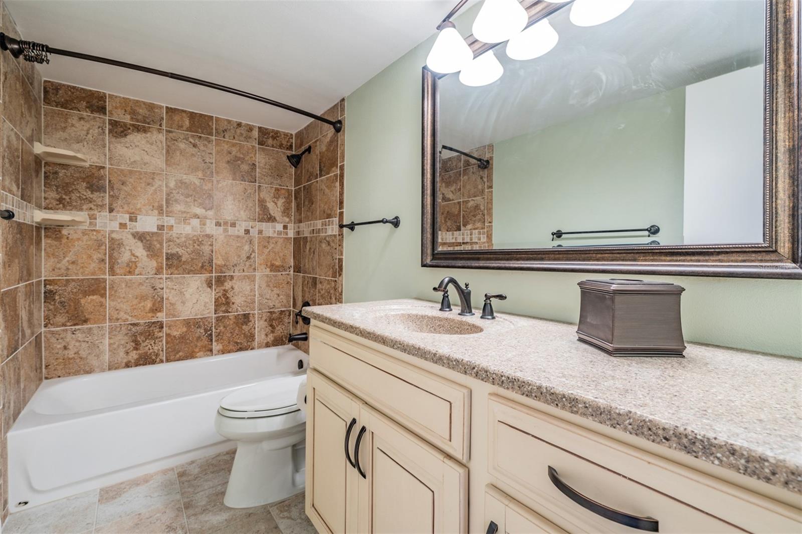 2620 Cove Cay Dr #601 Property Photo 23