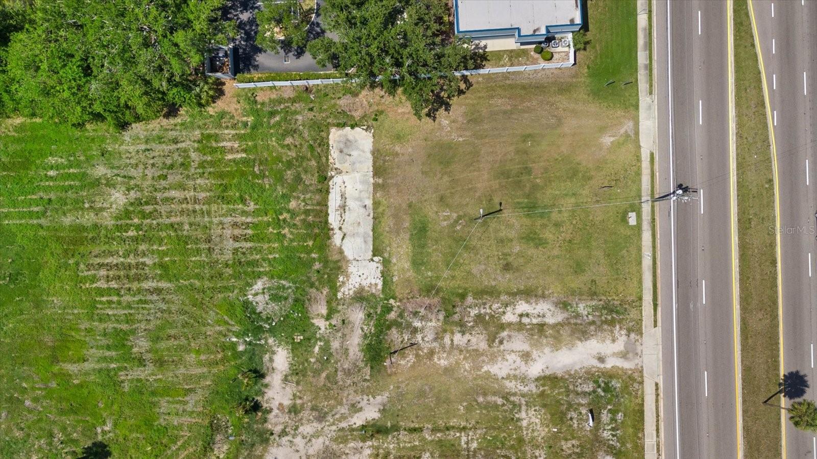 610 N Us Highway 41 Property Photo 8