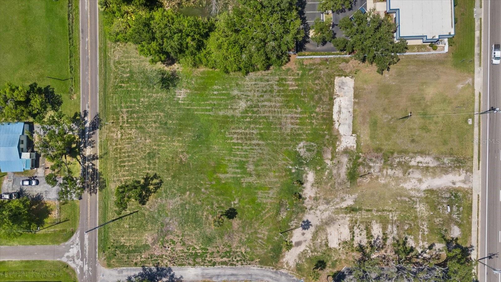 610 N Us Highway 41 Property Photo 10
