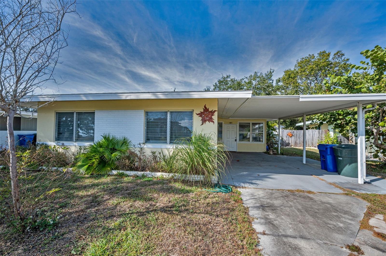 2476 Coronado Way Property Photo 3
