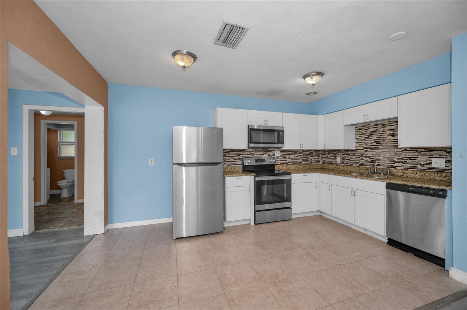 2476 Coronado Way Property Photo 11