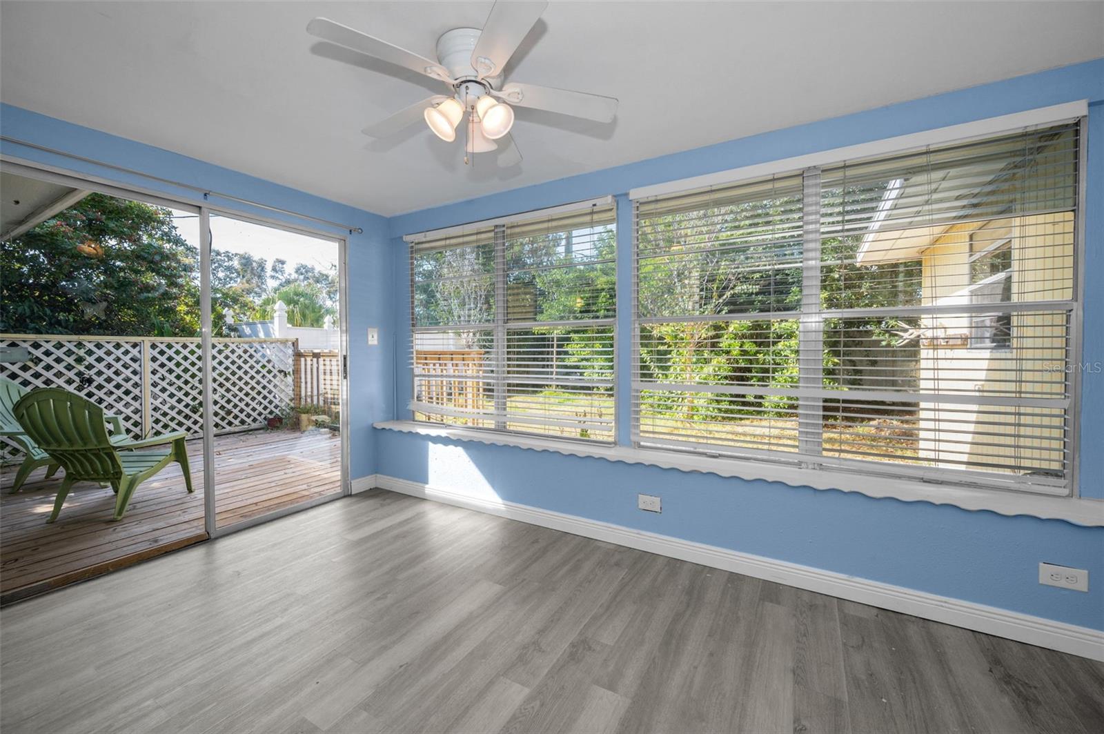 2476 Coronado Way Property Photo 12