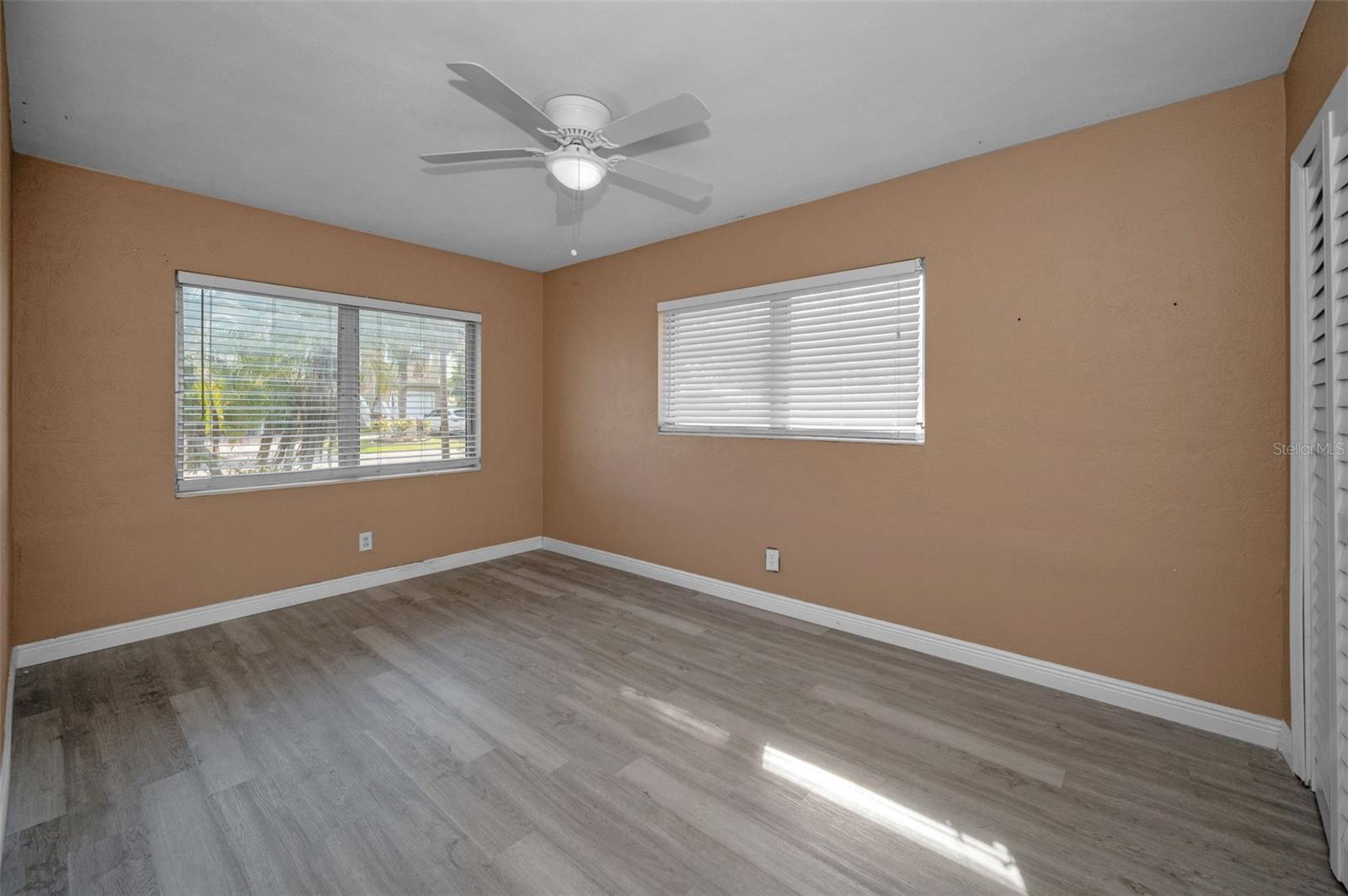 2476 Coronado Way Property Photo 14
