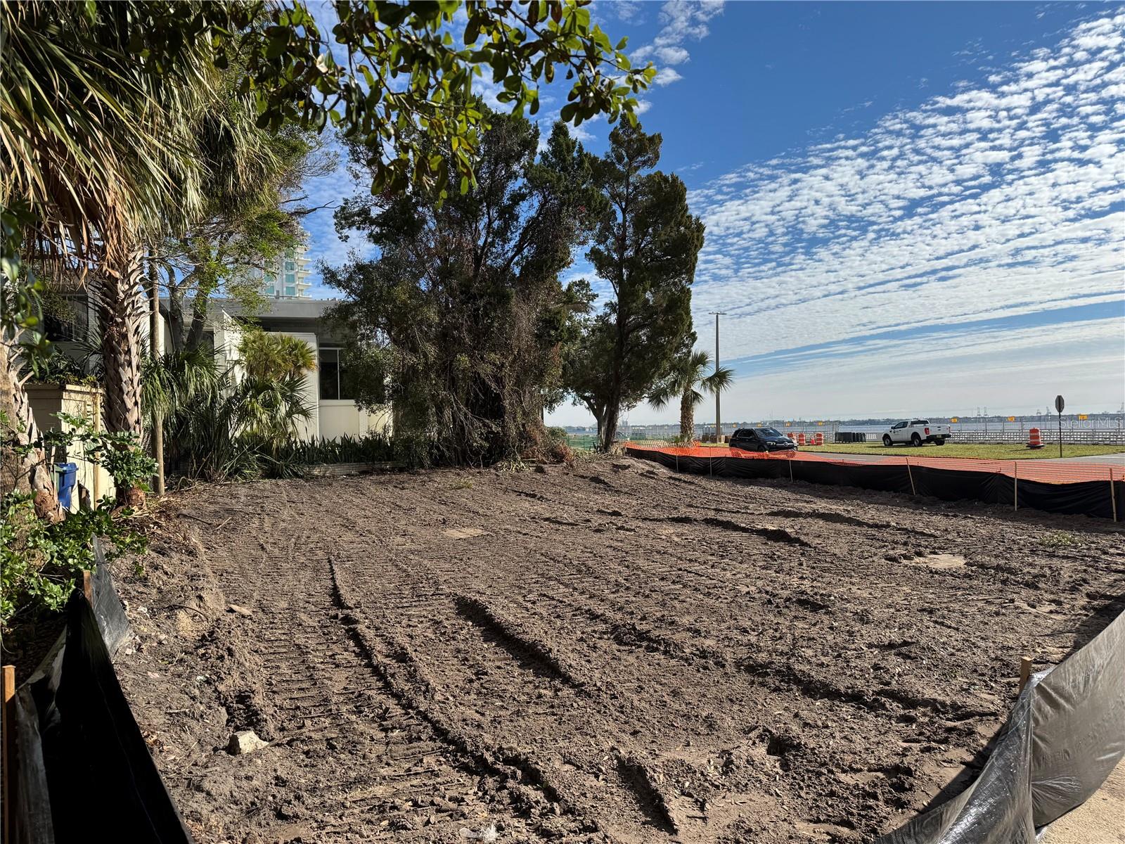 2715 Bayshore Blvd Property Photo 2
