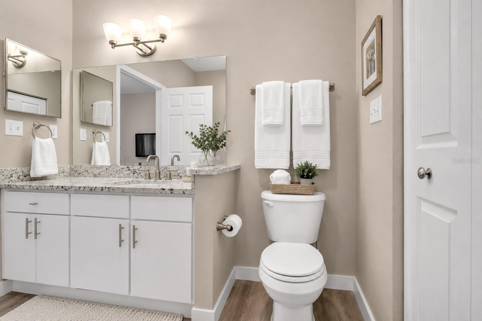 9834 Lake Chase Island Way #9834 Property Photo 10