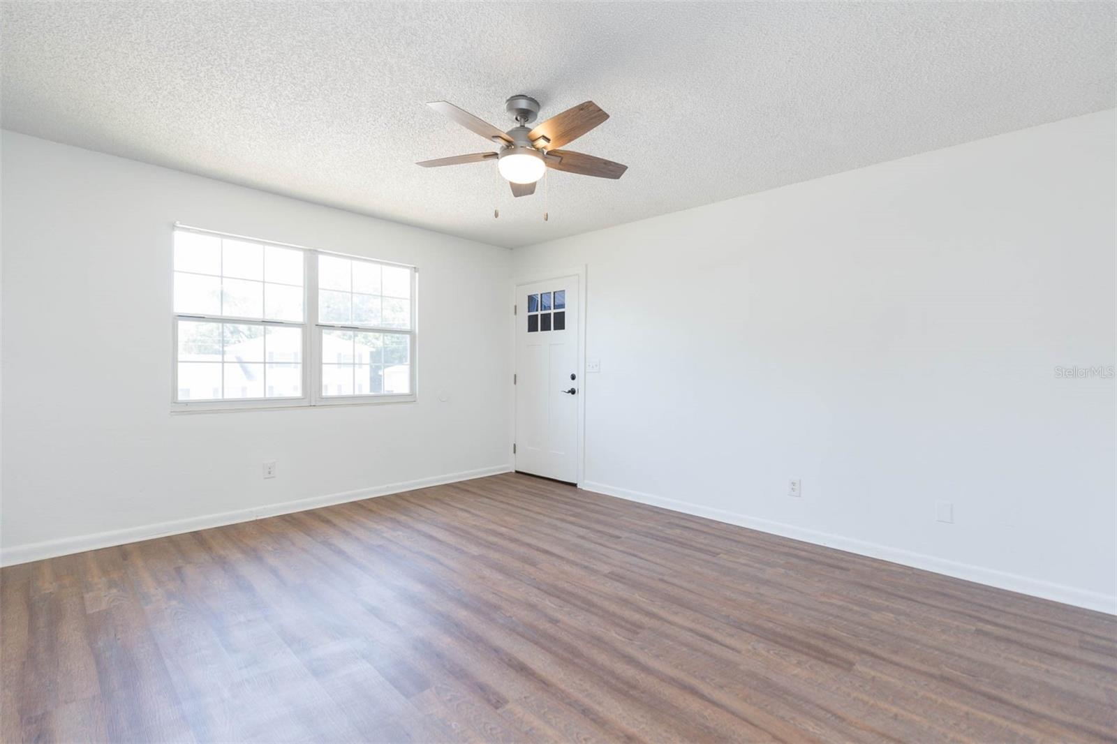 8510 N Tampa St #b Property Photo 11