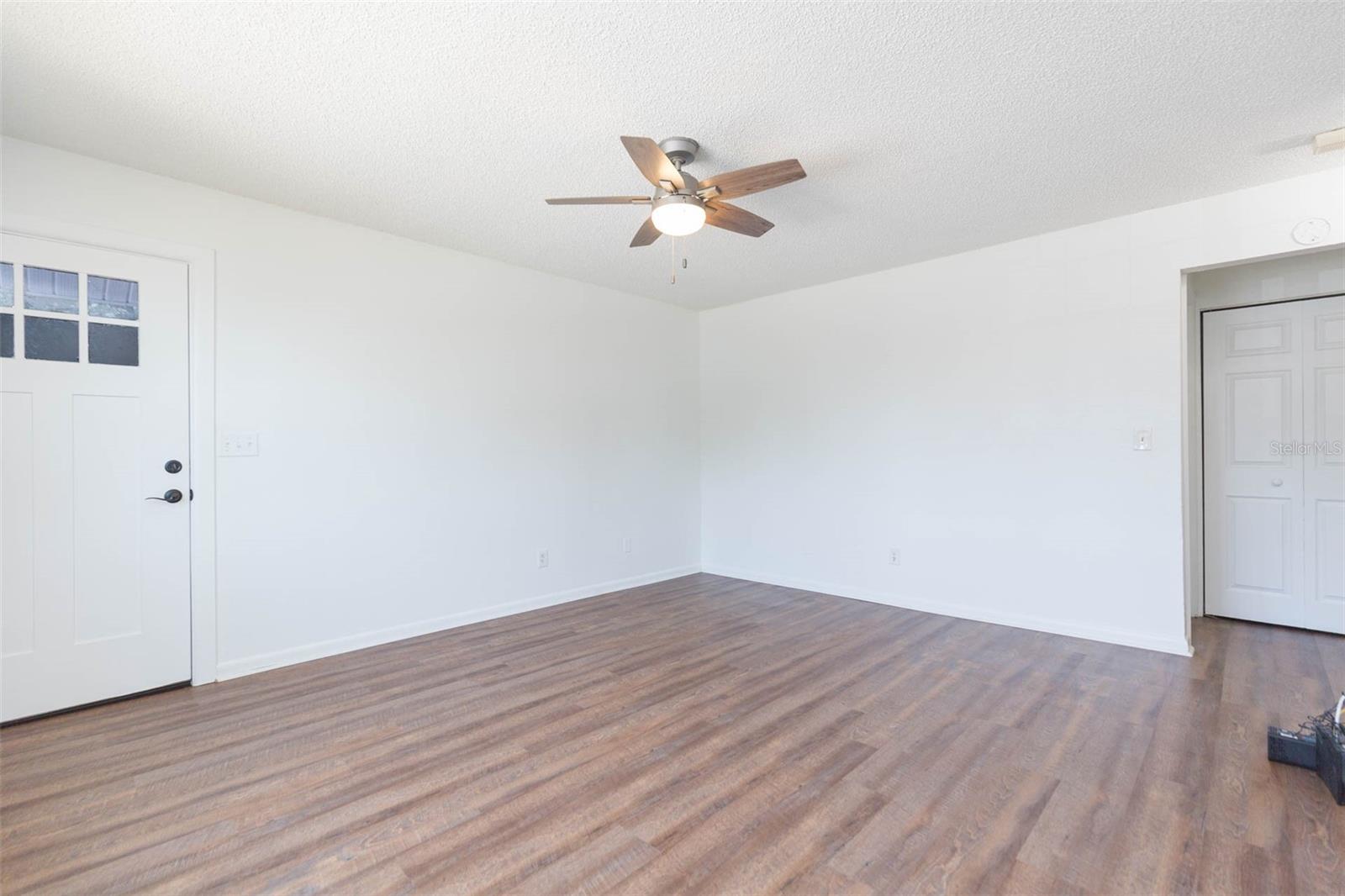 8510 N Tampa St #b Property Photo 12