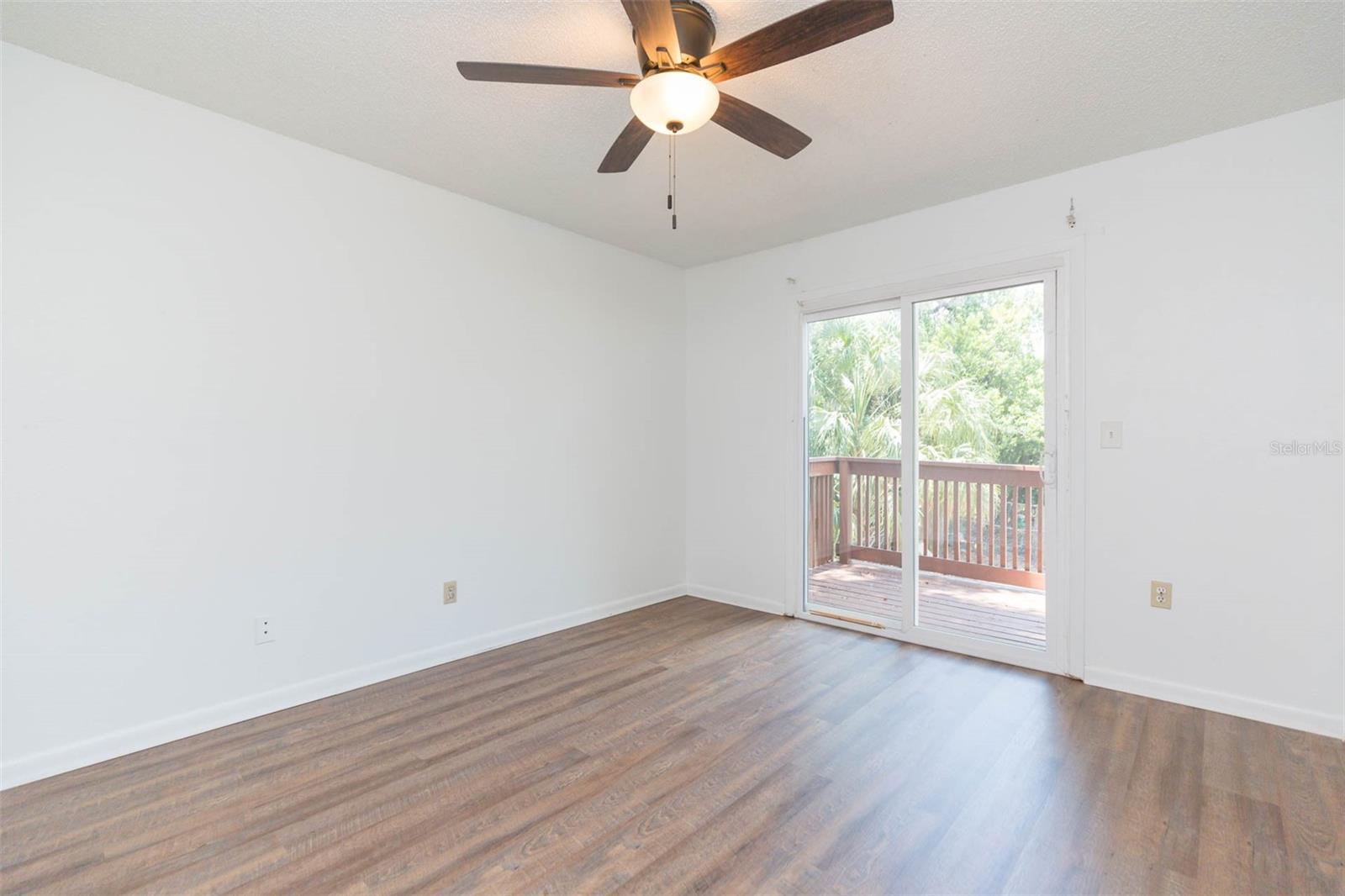8510 N Tampa St #b Property Photo 13