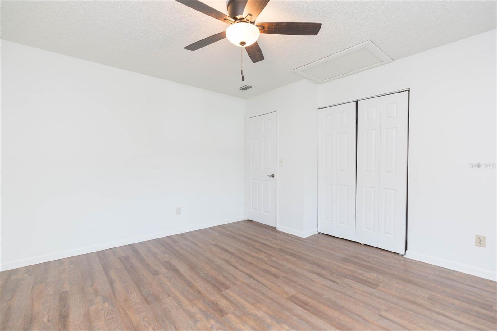 8510 N Tampa St #b Property Photo 16